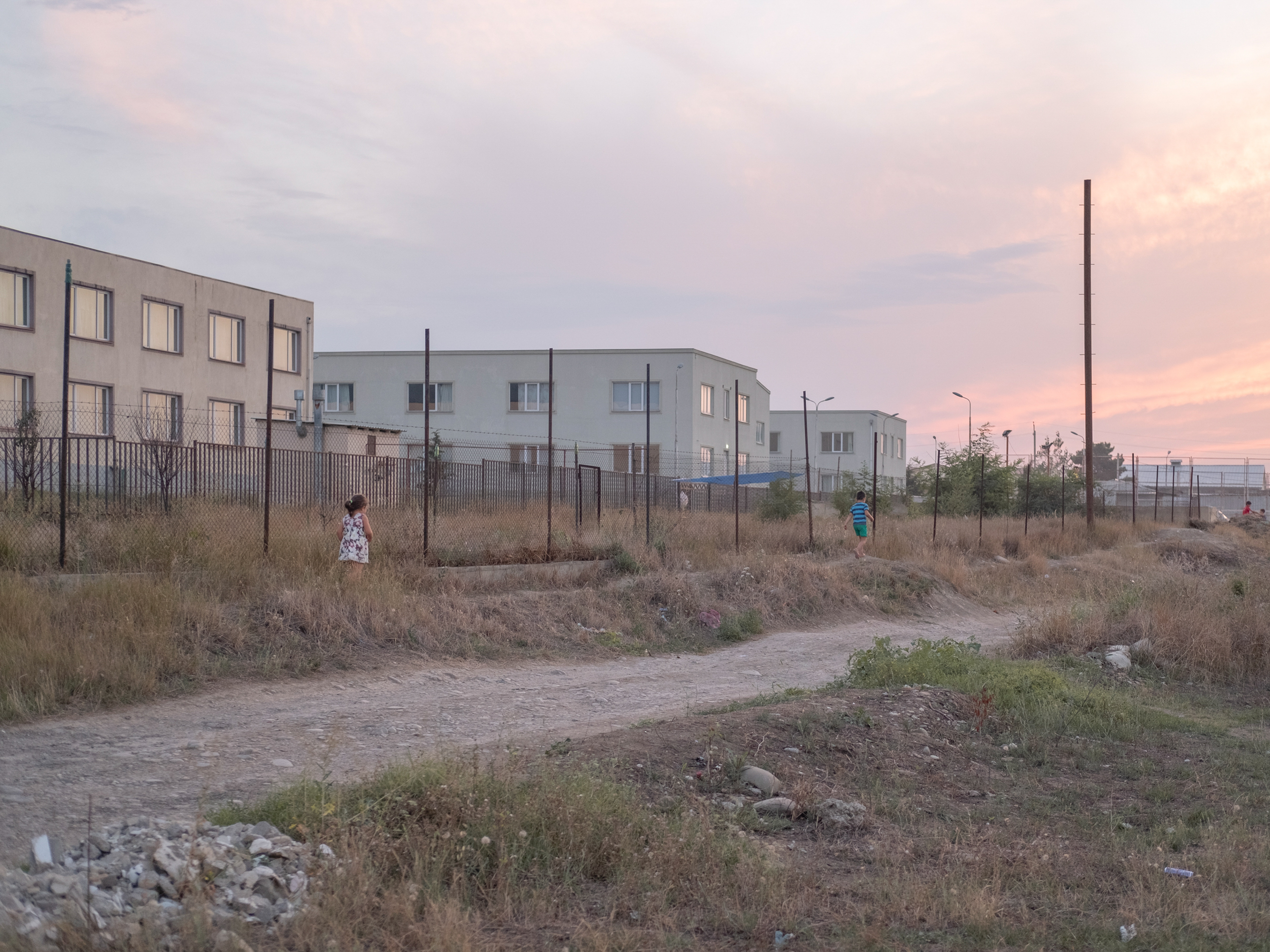 The settlement is located between Tbilisi and Gori next to the Highway. This good Location gives a huge advantage over many other IDP Villages