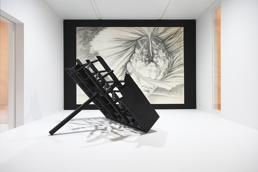 No titled, gas station, 2024, 15 x 21 x 13cm, paint on wood (model)