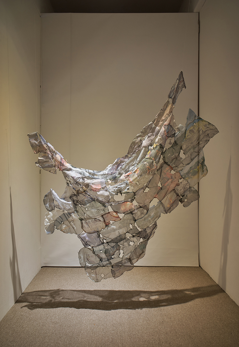 2. 마른기억_시폰천에 디지털 프린트, 바느질_103x140cm_2021
