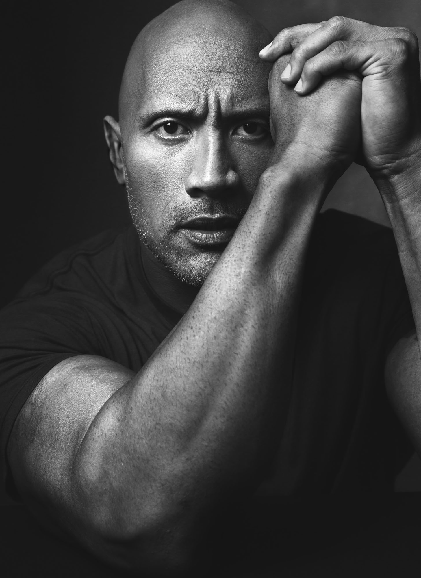 /images/featured/dwayne-johnson-lg7wqbt57