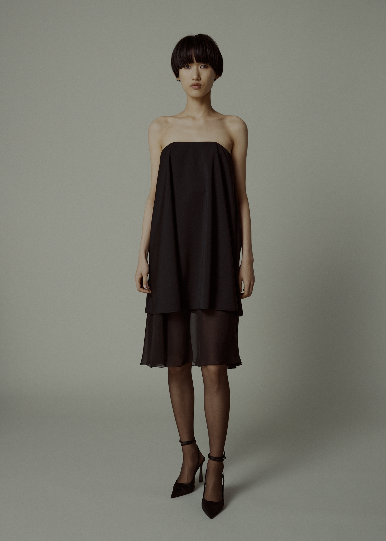 ESTELLA DRESS IN CREASE-RESISTANT WOOL, NOIR | 2000 GBP
