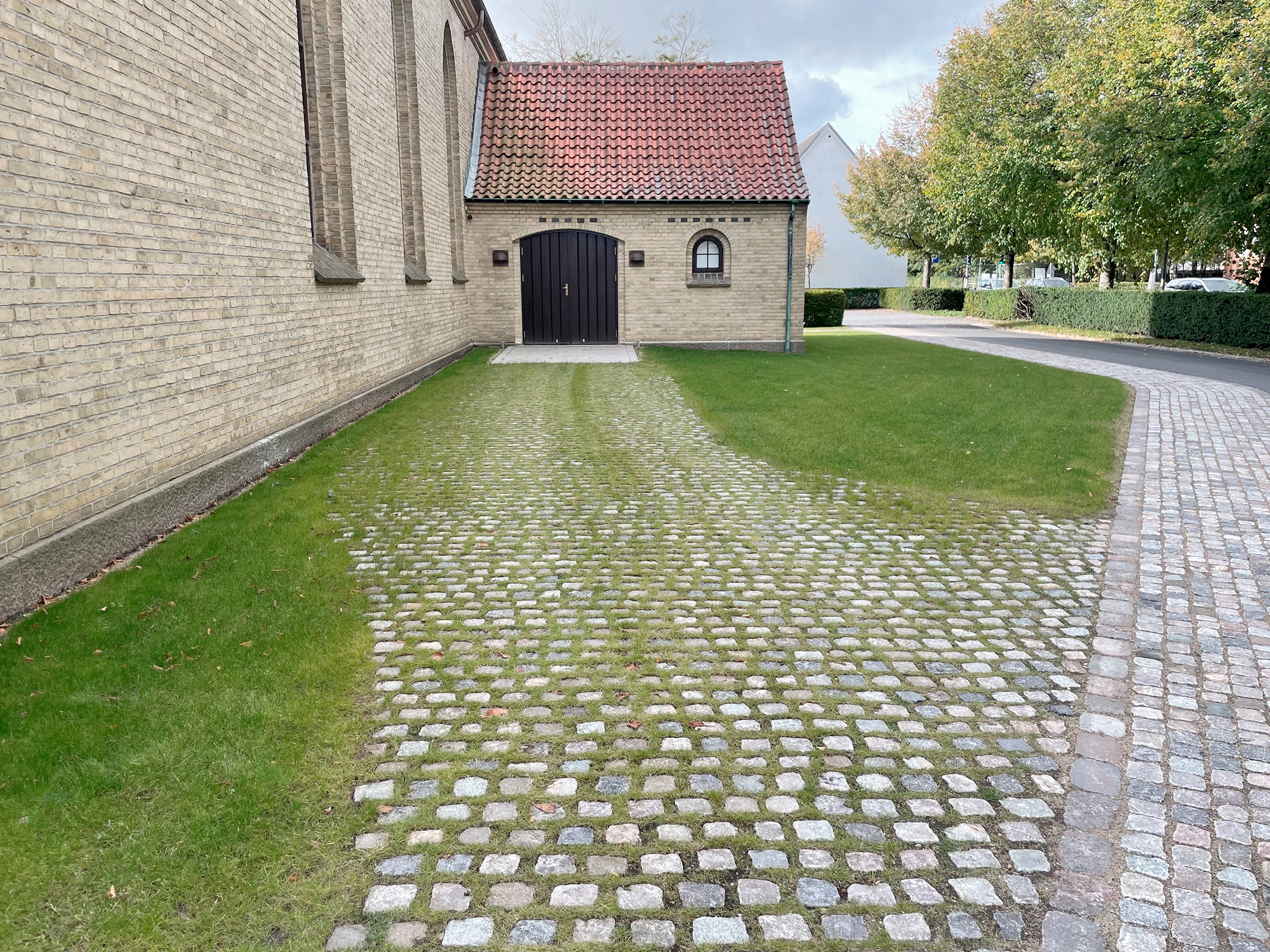 Adgang og grøn kørevej for rustvogn