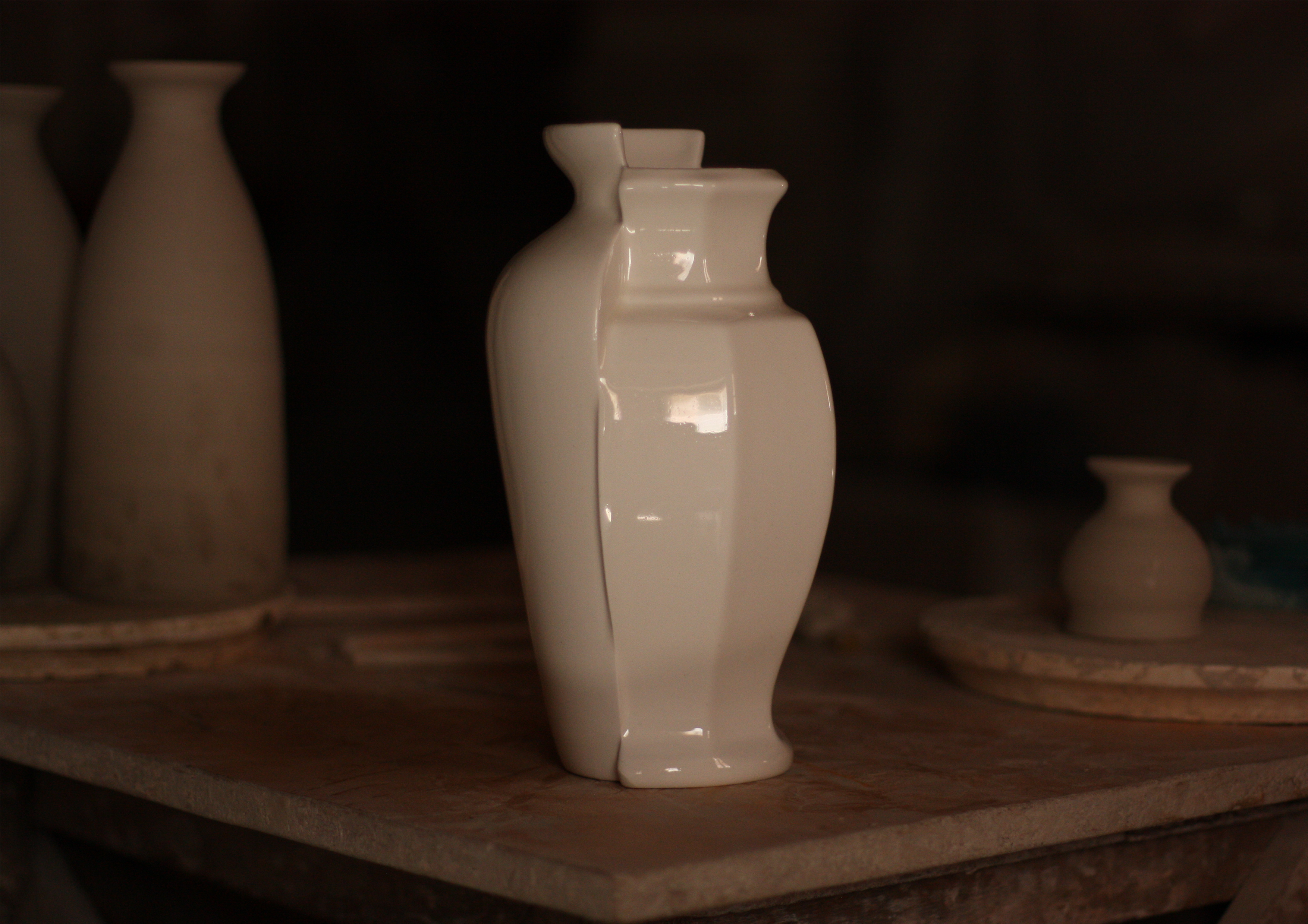 "Bootleg",ceramics, 2013. ©Isaac Piñeiro. Courtesy of the artist.