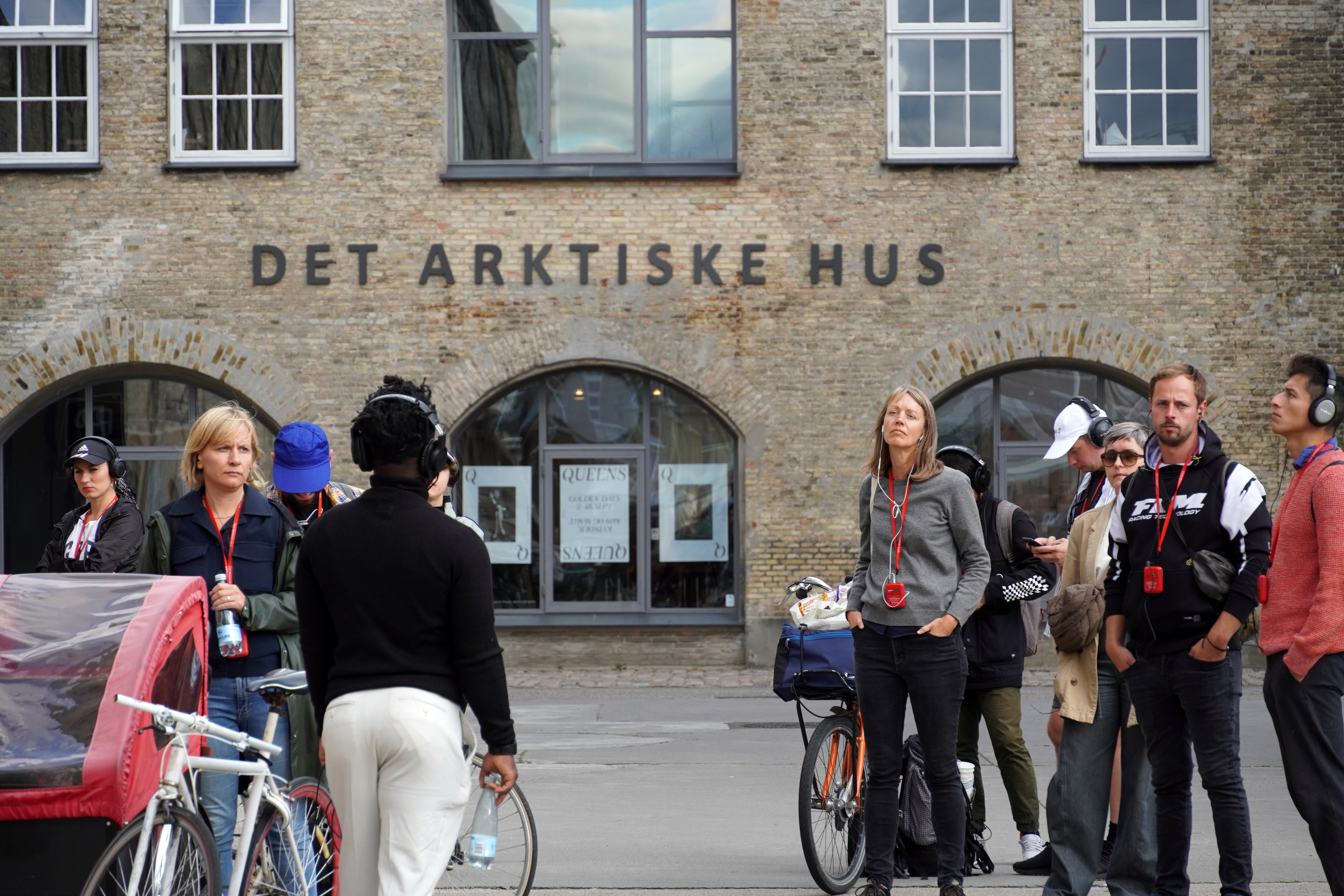 Documentation of guided audio tour "Voices in the Shadows of Monuments" as part of the exhibition "Going Public" by Katrine Dirckinck-Holmfeld, Barly Tshibanda, and Nanna Katrine Hansen, Copenhagen, 2022 (photocredit: Rikke Ehlers Nilsson)