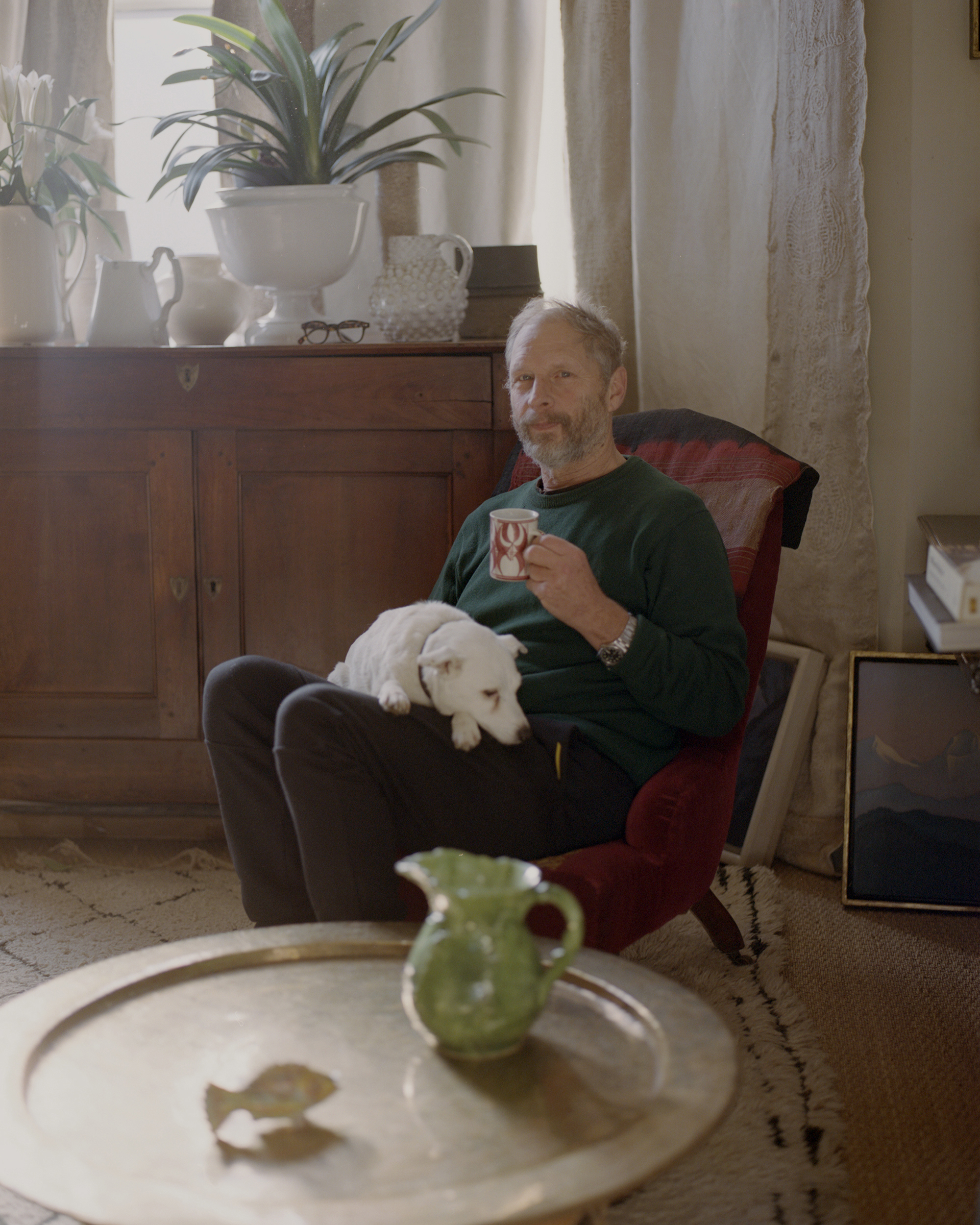 Tobit Roche for Hole and Corner