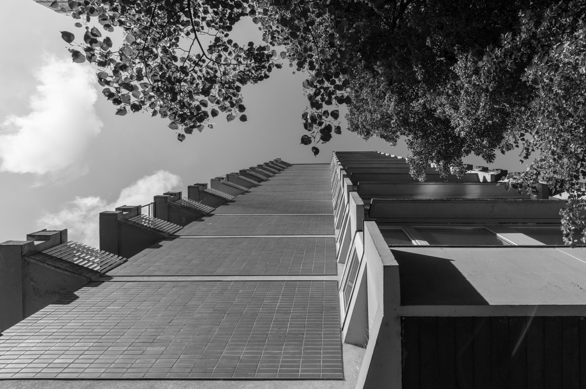 Stanovanjski stolpnici na Kersnikovi ulici, Ljubljana / 1971, Milan Mihelič