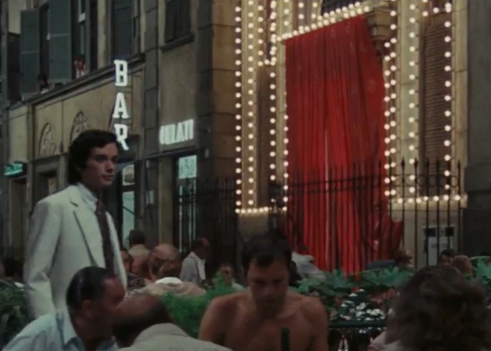 Nightfall– Architecture of the night