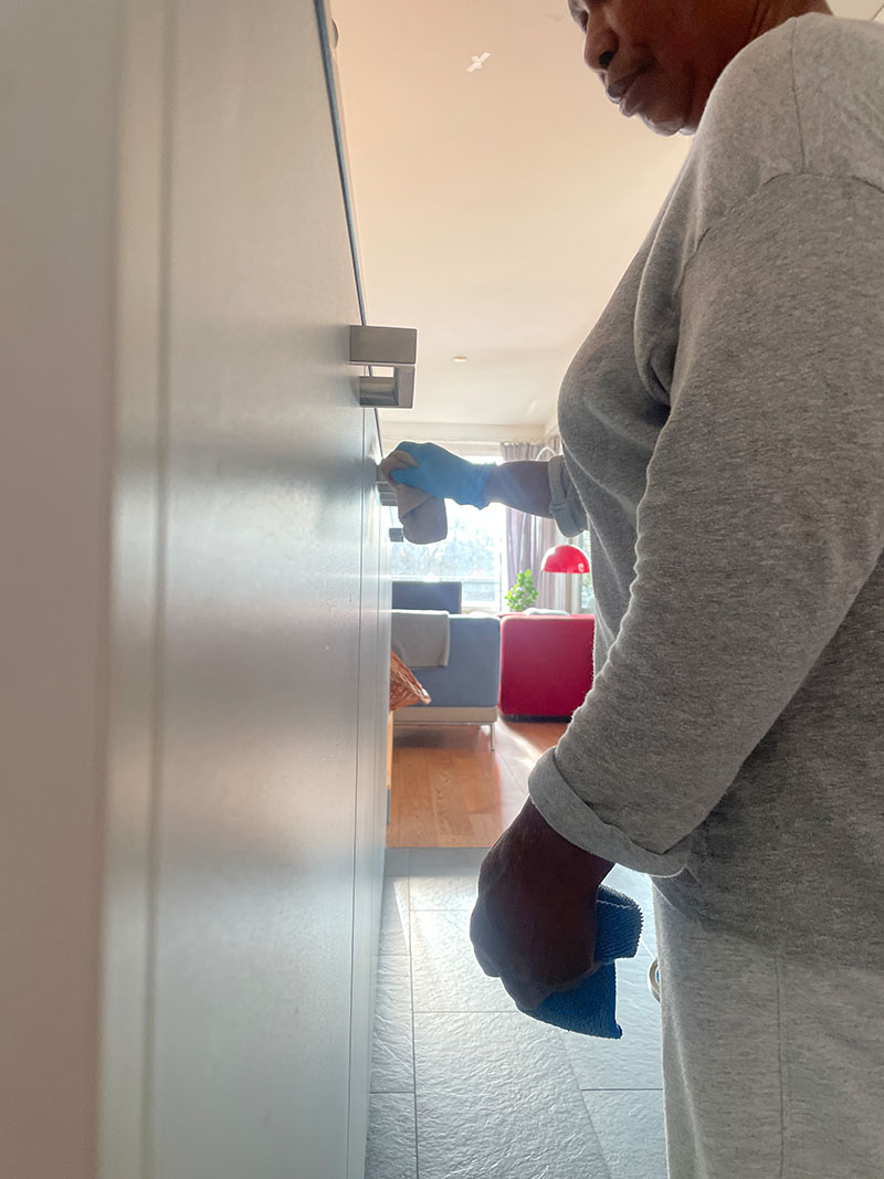 Comfort lebt seit 2007 in der Schweiz. Sie besucht regelm&auml;ssig die Kirche, wo sie eine wichtige Gemeinschaft gefunden hat.