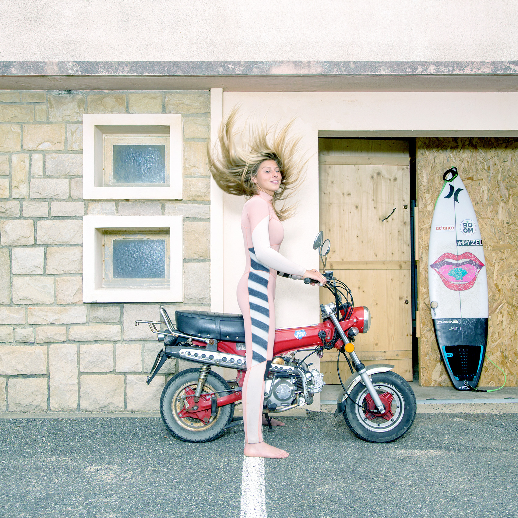 Jade Magnien, surfer