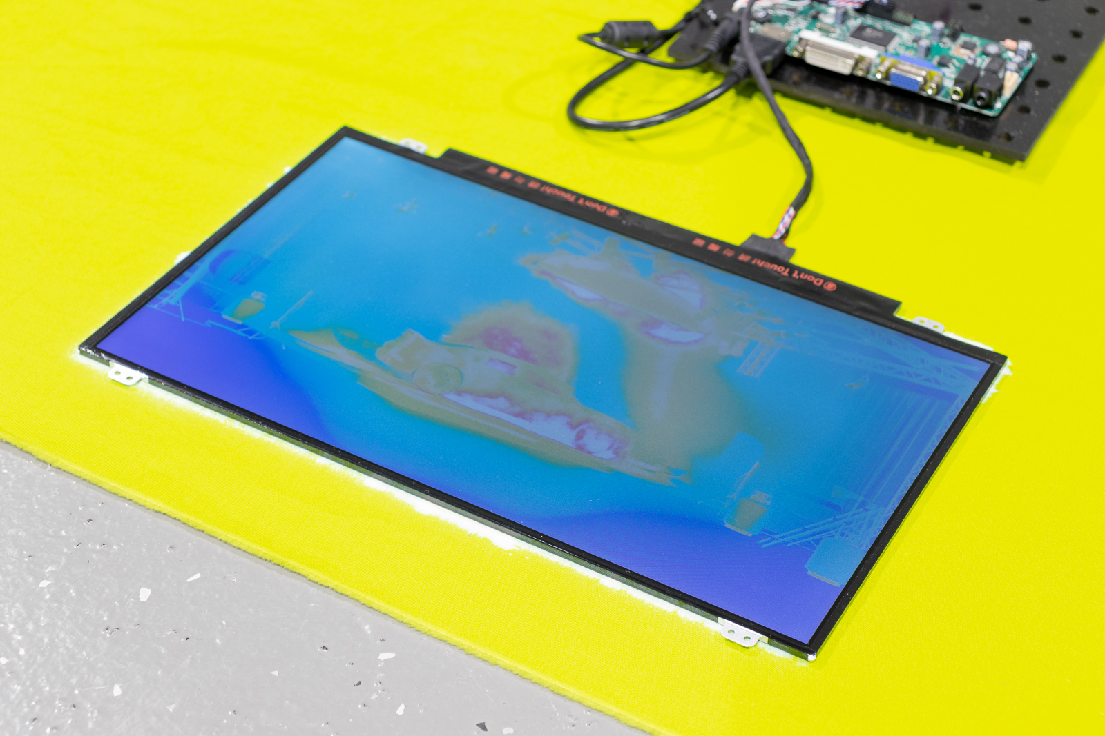 Thermal vision shader sim, 2020, digital animation and rendering, audio, 1 minute, 30 seconds