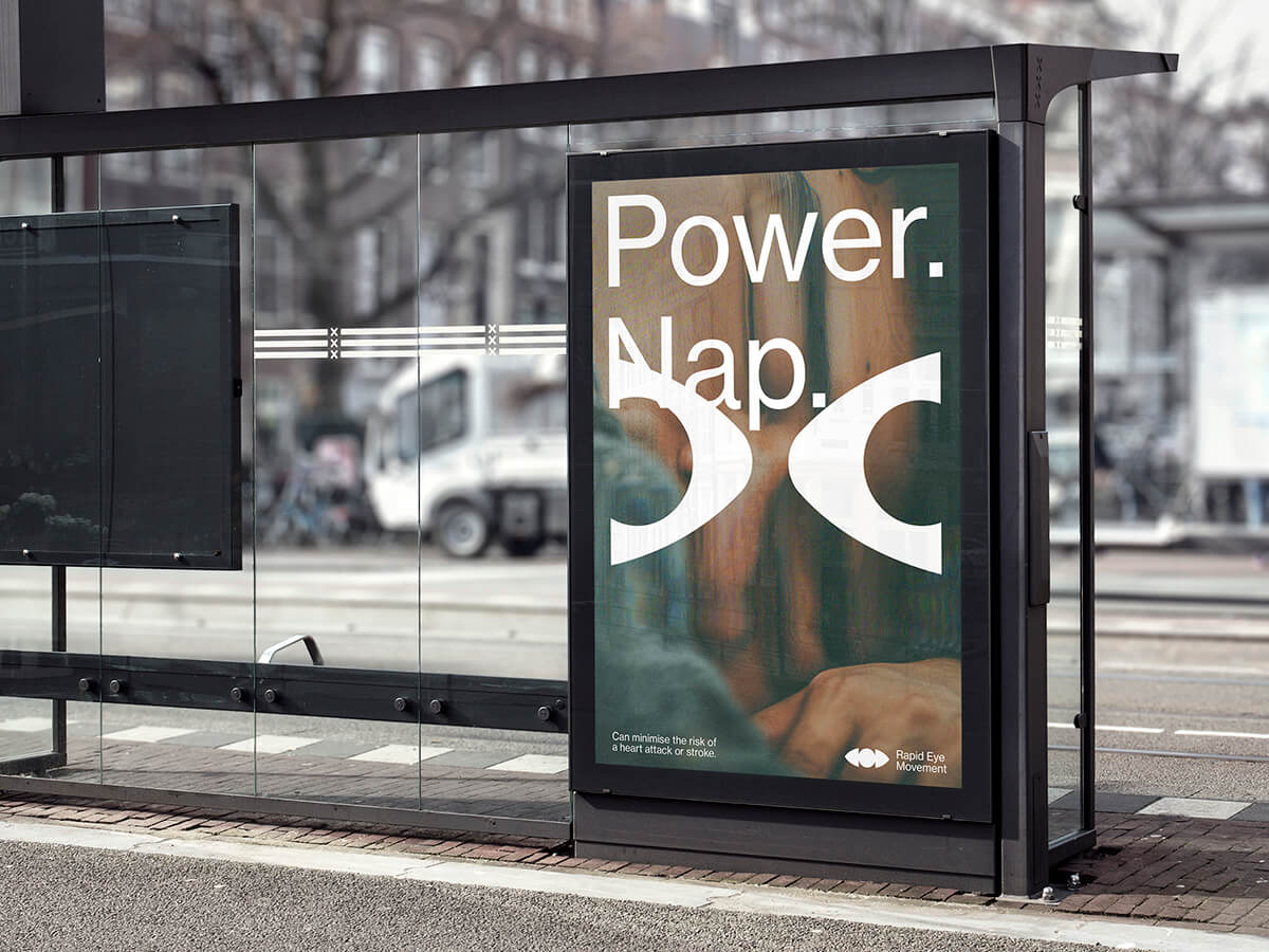 Poster of the TREM movement at a bus stop
