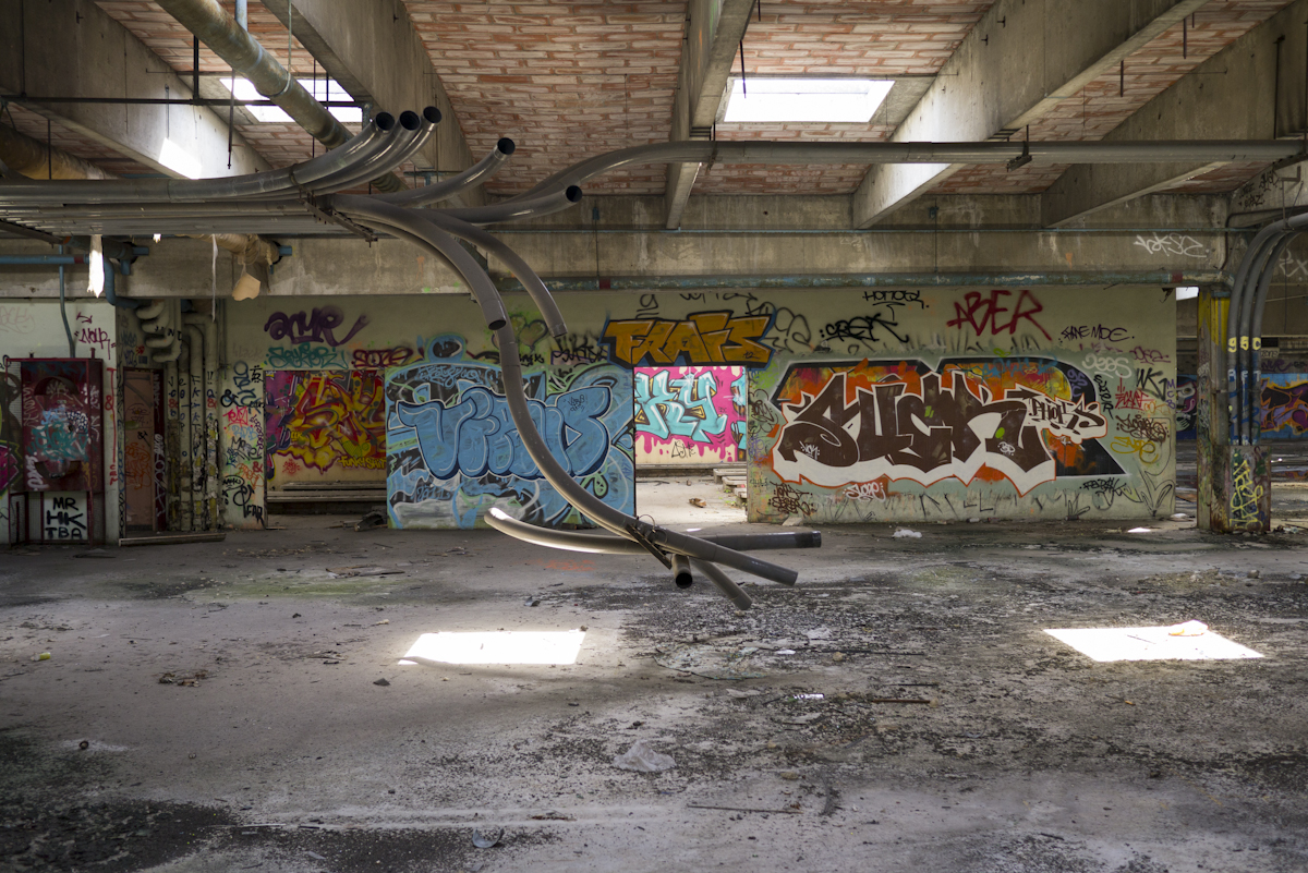 saint-denis | view of conduits, two (unintended consequences)