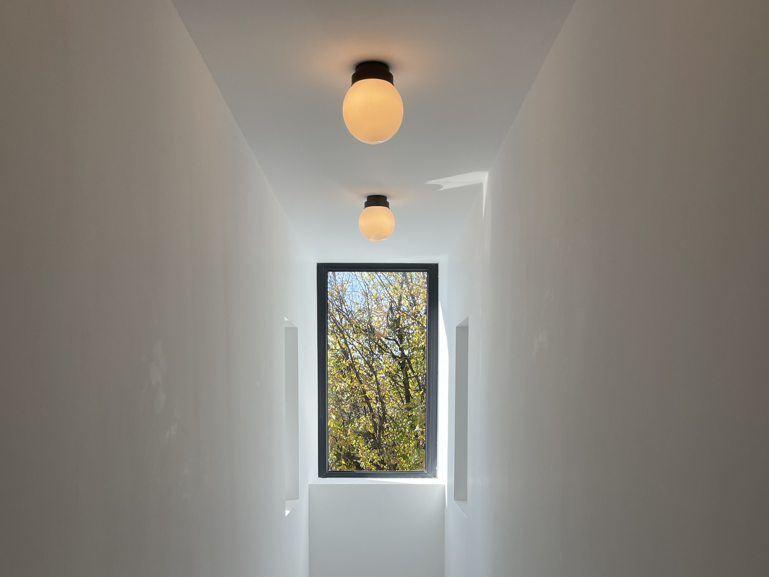 concepem clădiri cu atenție pentru toate gesturile care pot obține mai bine - mai cald, mai luminos, mai eficient