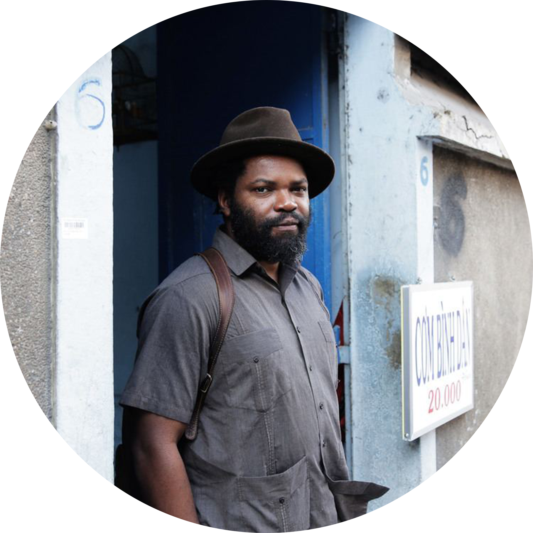 Ntone Edjabe/Chimurenga ...on books and memorialization 