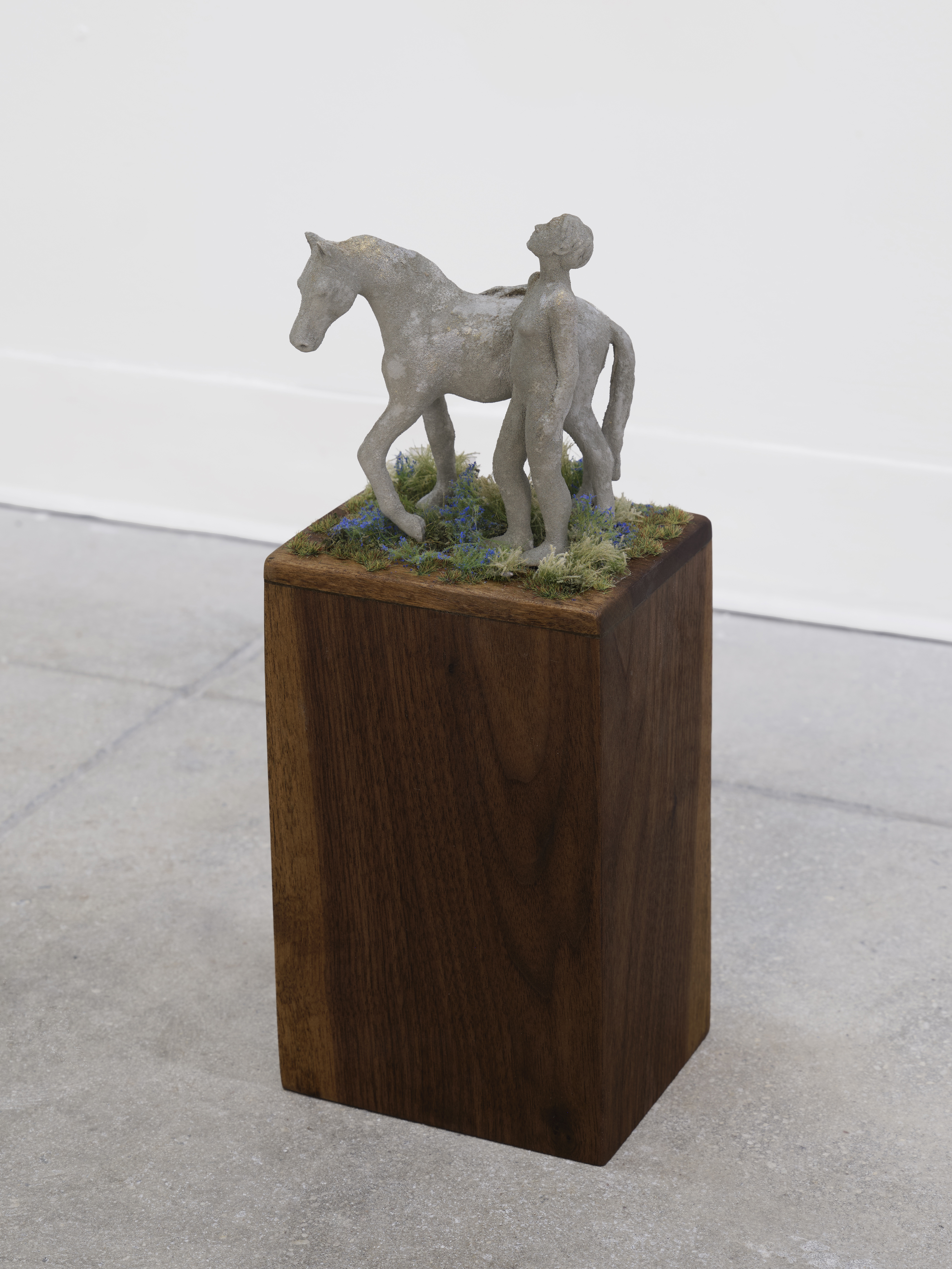 Sky Gazer, 2024, ceramic, pigment, diorama glass, walnut wood, 14 ¼ x 4 ¾ x 5 ¾ in.