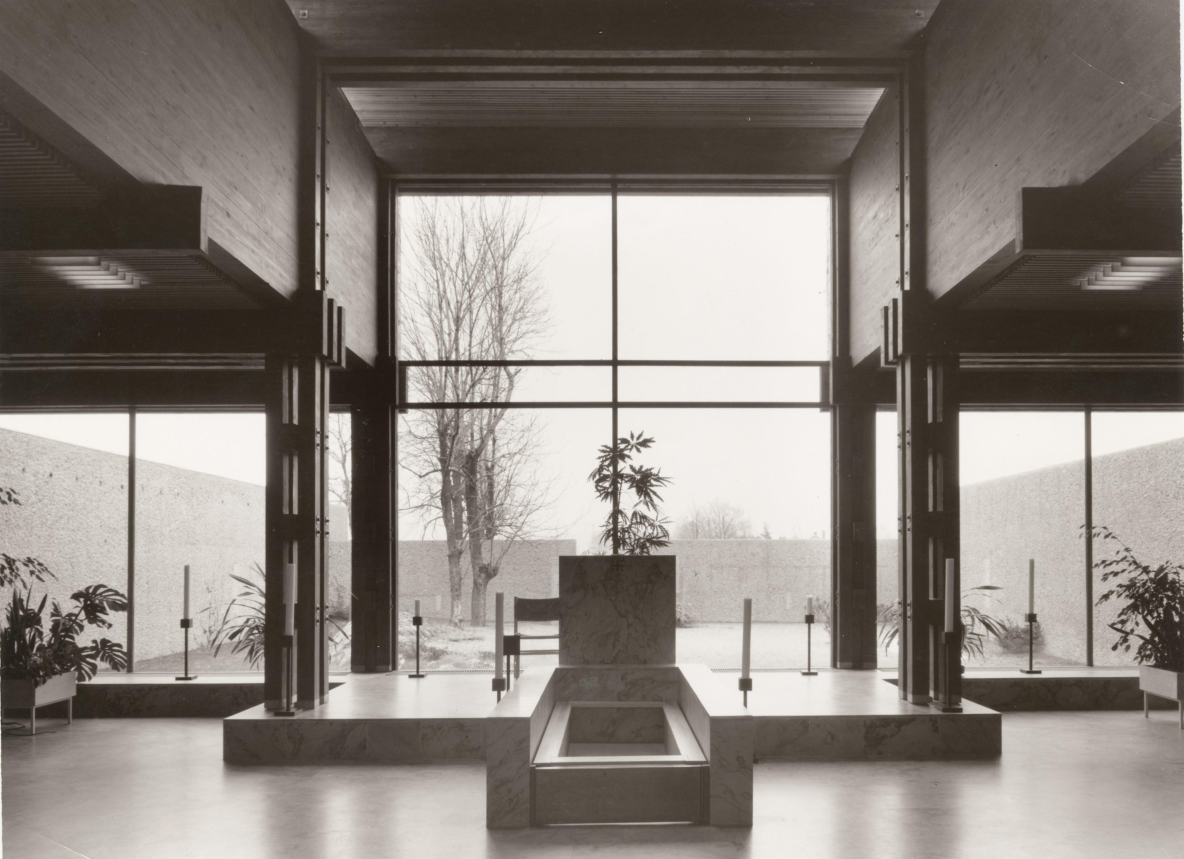 Photo of large chapel (Teigen fotoatelier 1966-71)