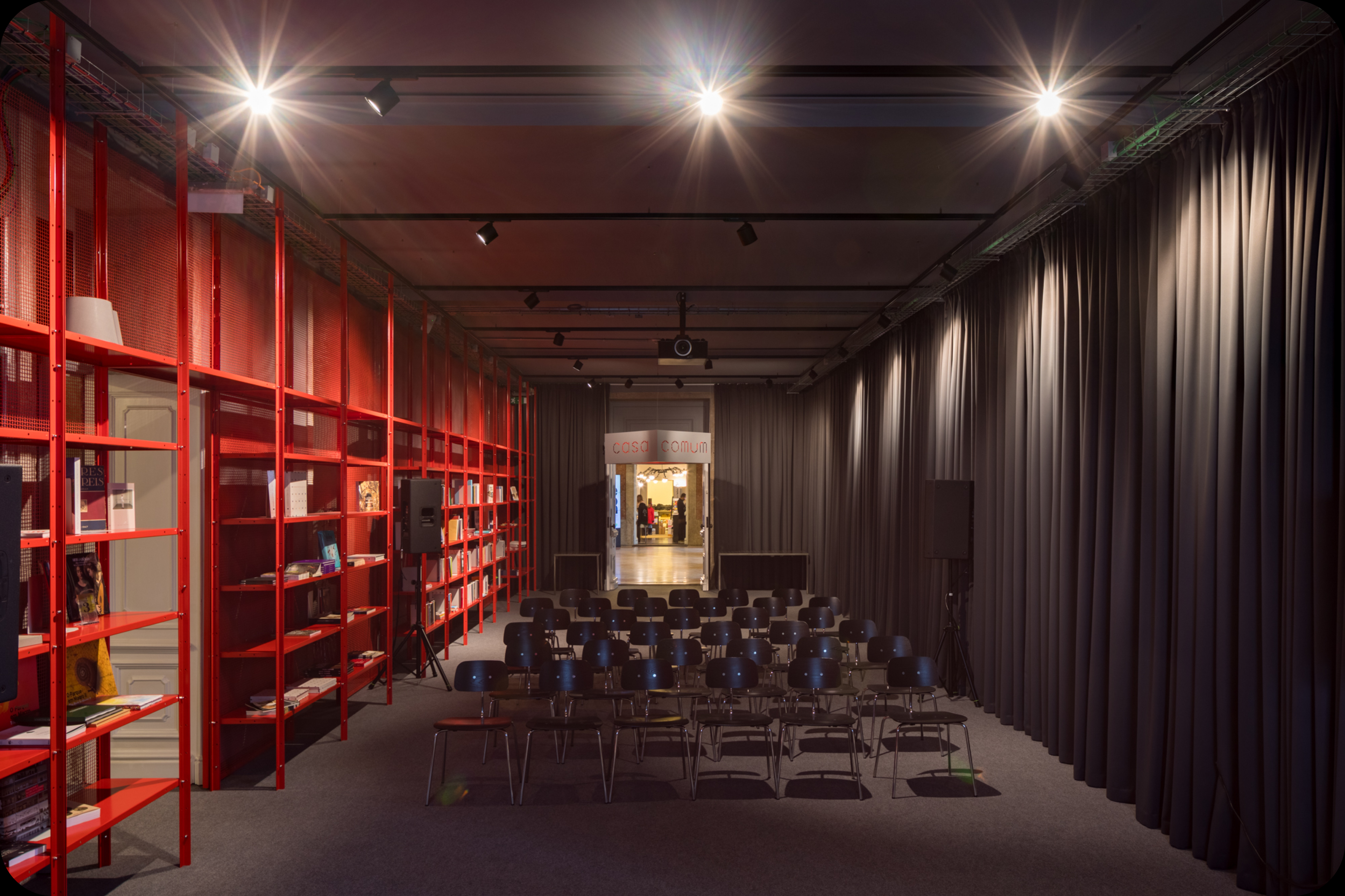 → casa comum