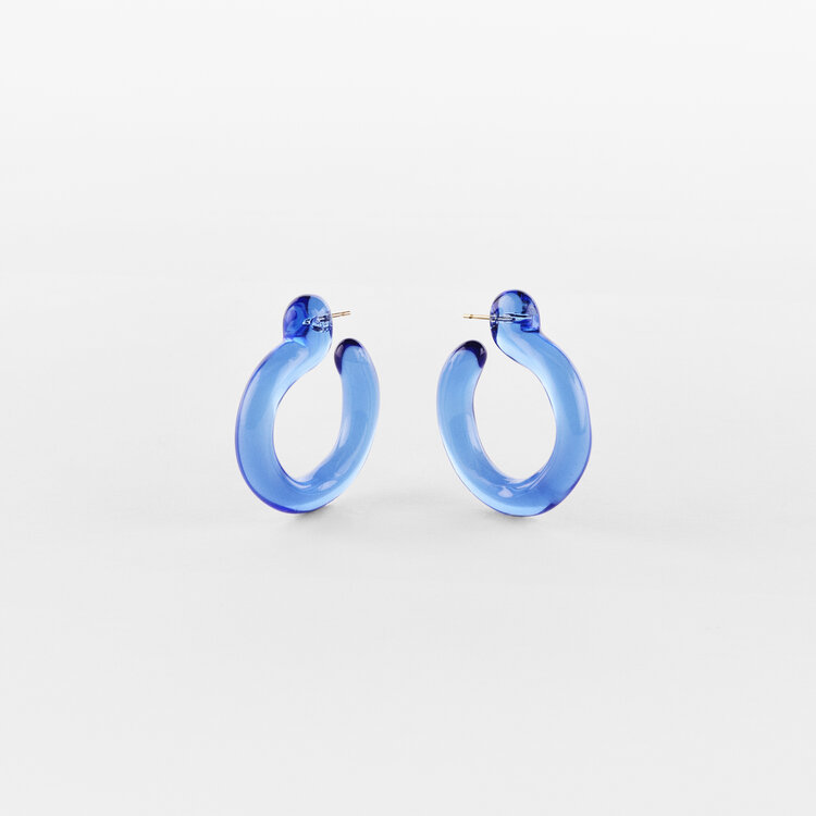 ANNIKA INEZ GLASSY HOOPS - t.a.