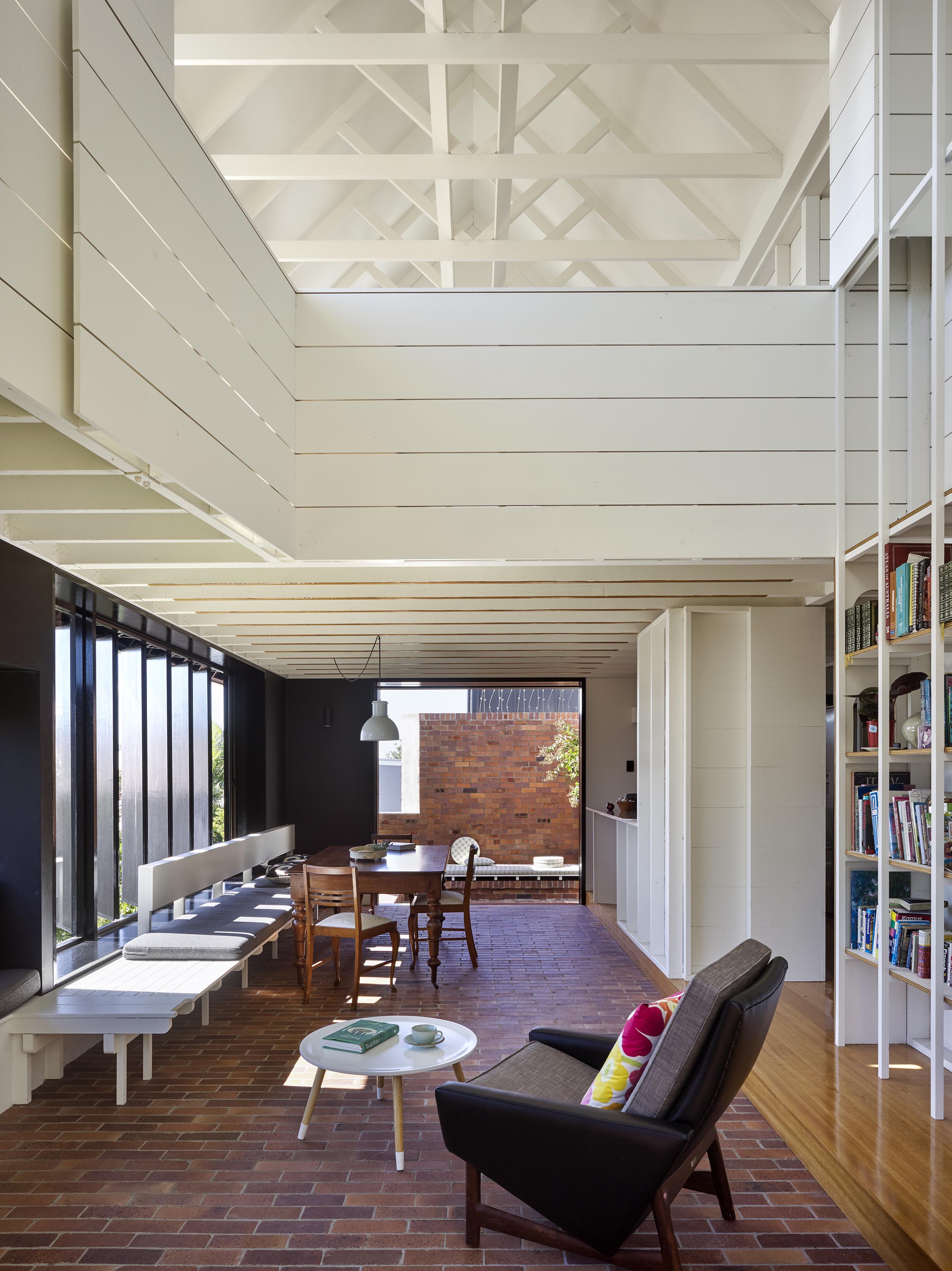 Double Courtyard House — Vokes and Peters