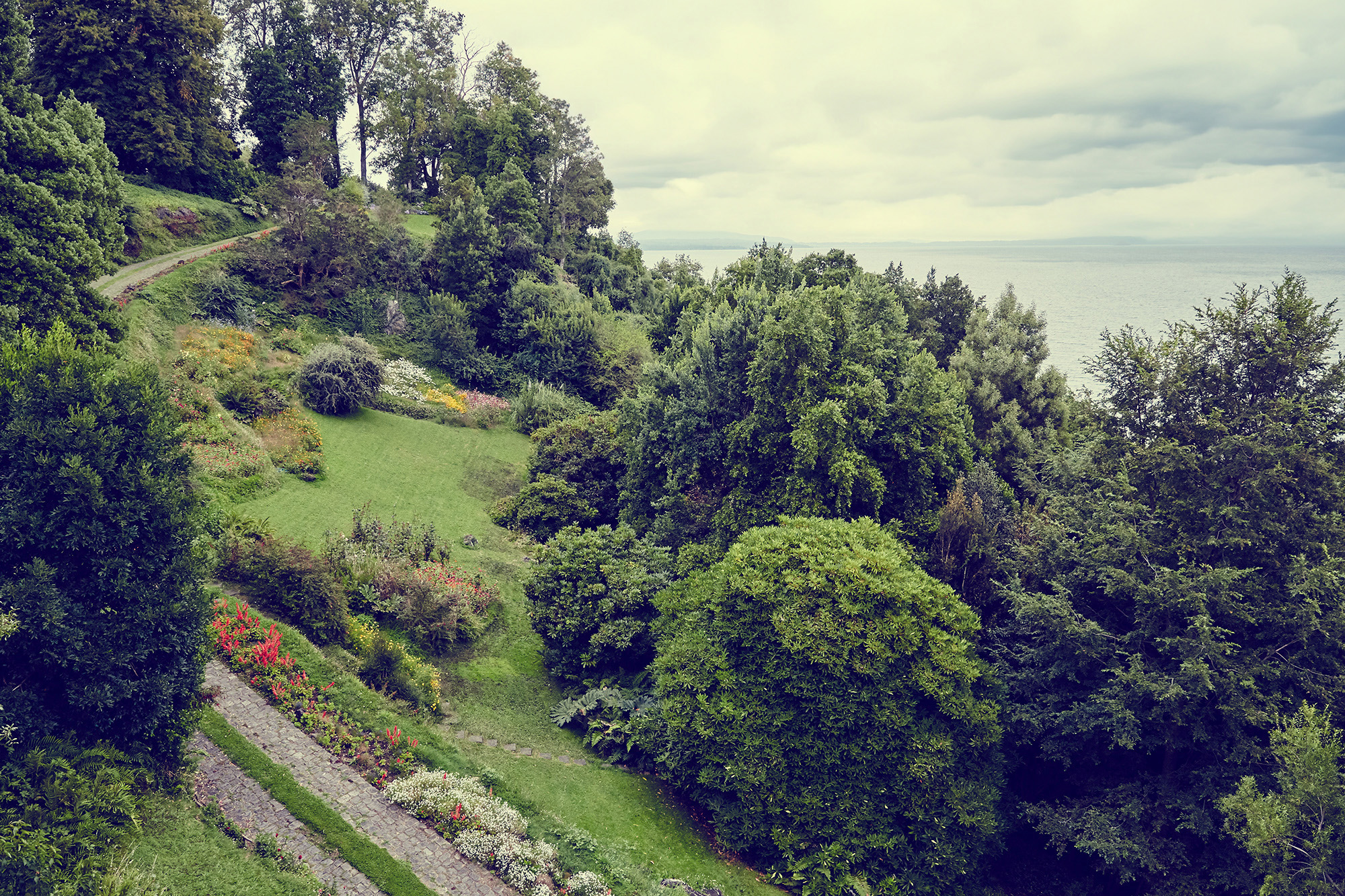 Beautiful gardens overlooking Lake Villarica
