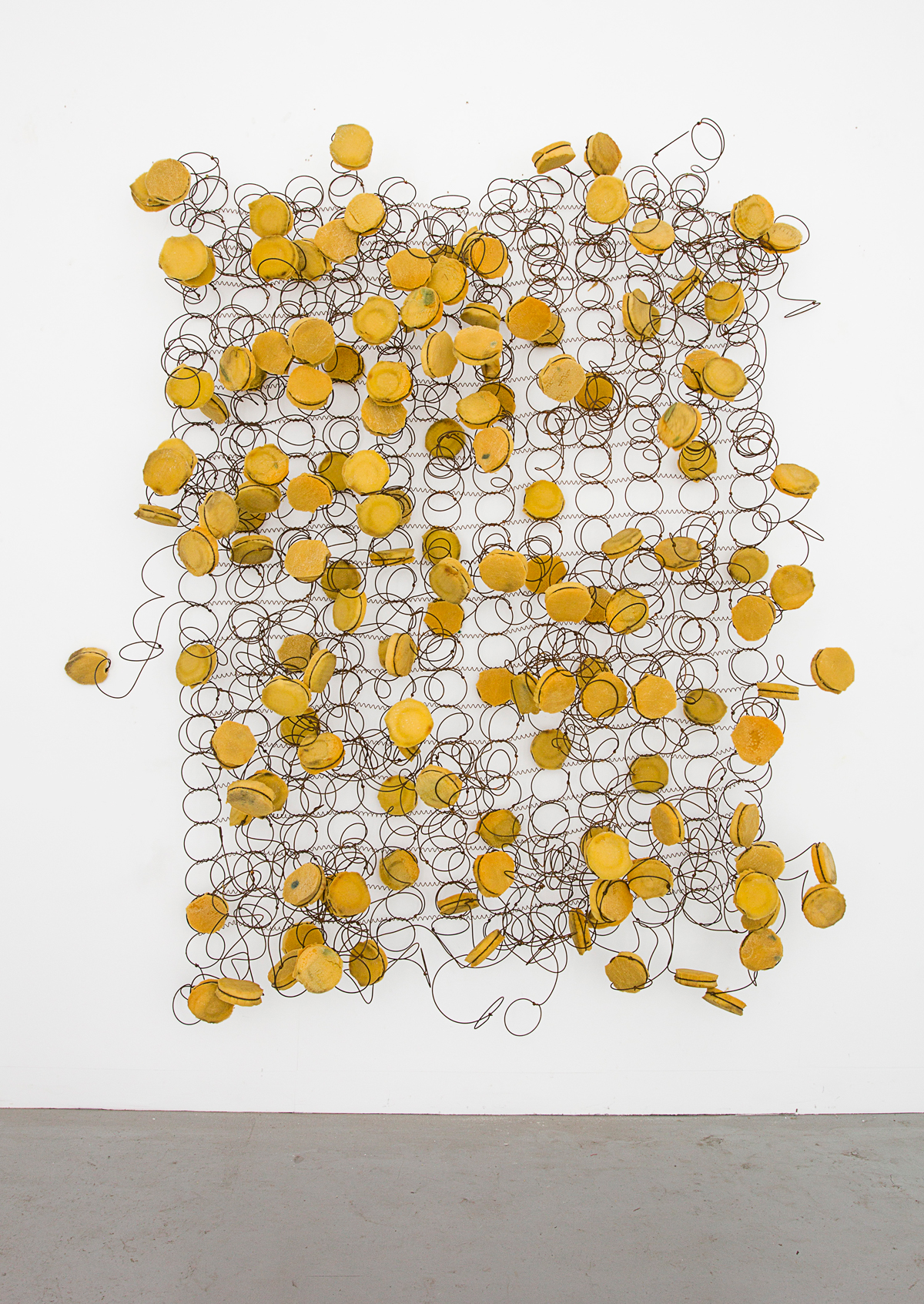 Bronwyn Katz,  Droom boek  (2017) | Salvaged bed springs and mattress foam, 180 x 150 x 50 cm