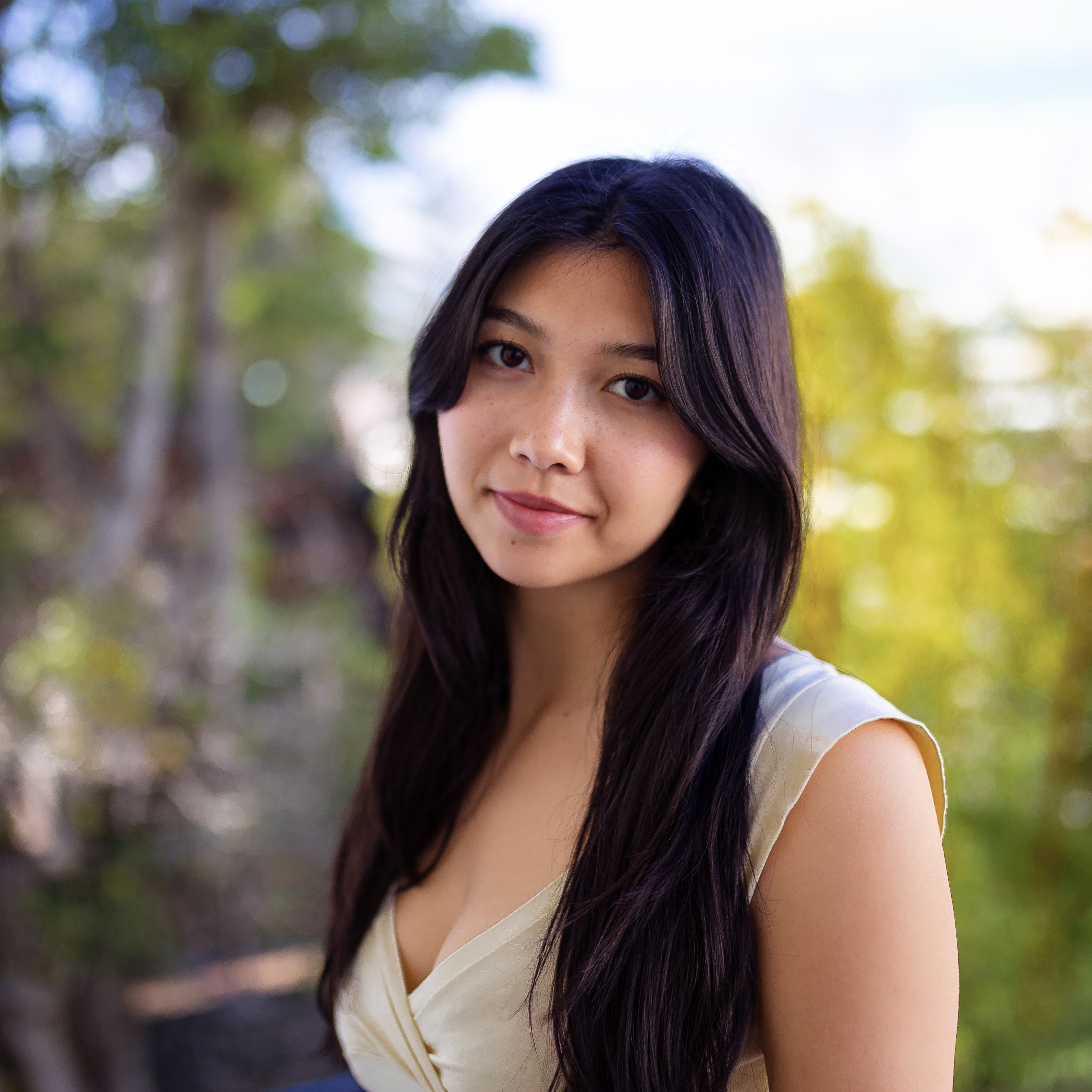 ☕️ Angelina Costa: Creative Director