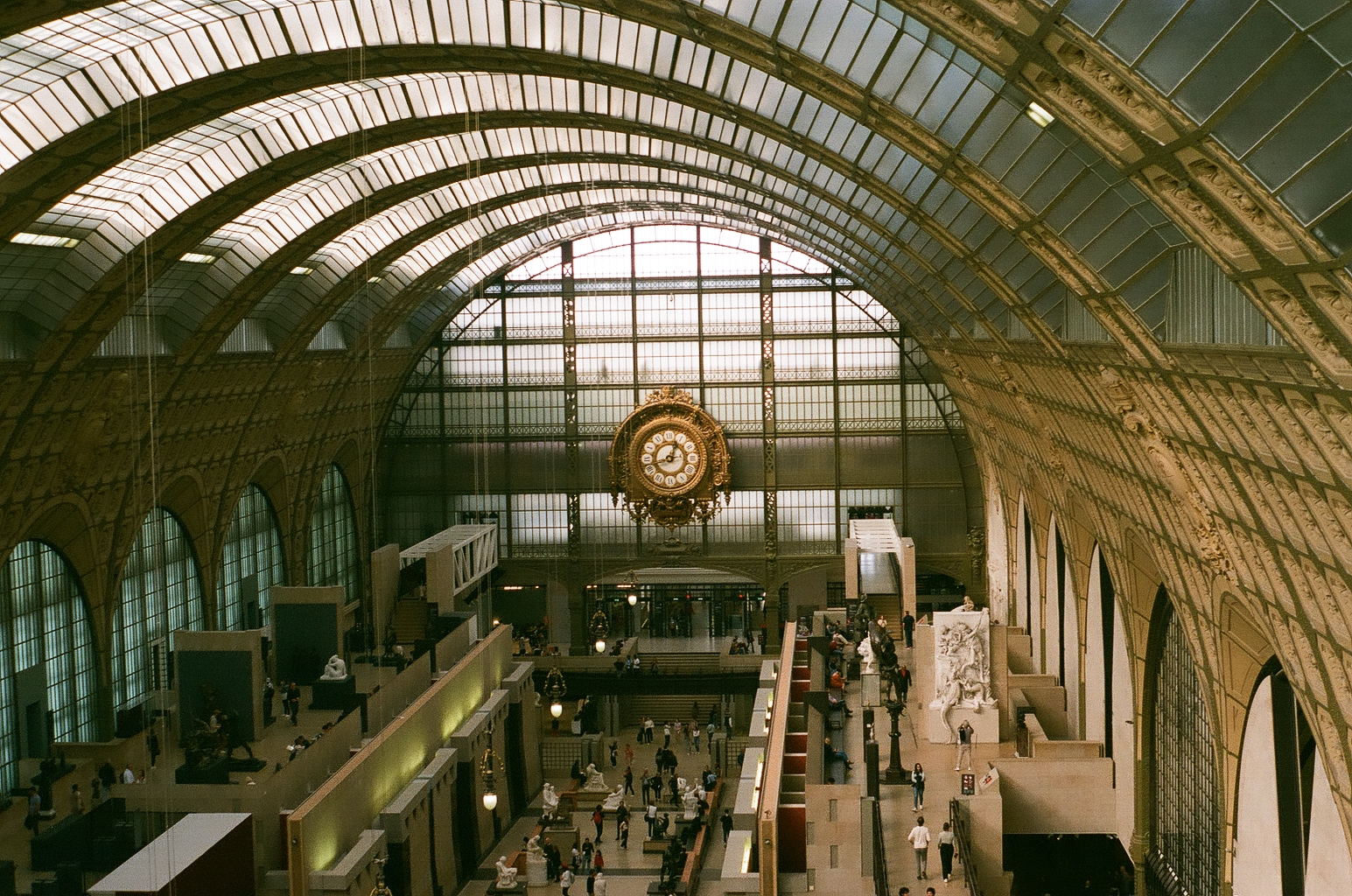 "Musee D'Orsay #1", analog photo (2022)