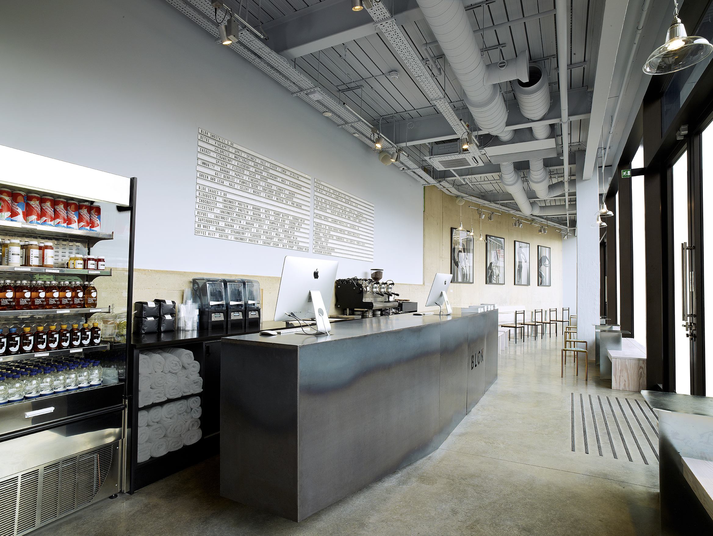 Shoreditch cafe; hot rolled steel counter