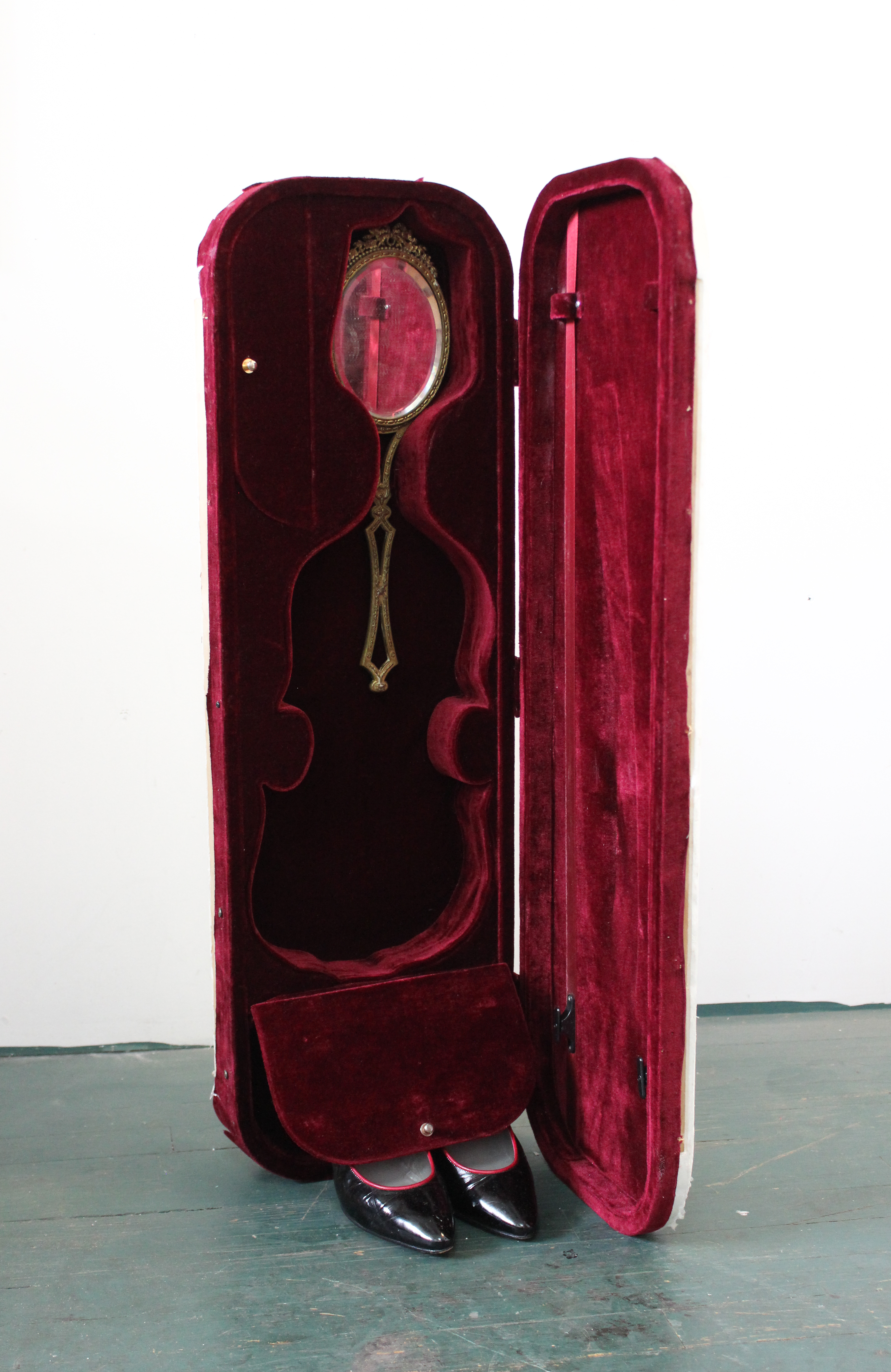 Dishonest Rita, 2025, Violin case, mirror shoes