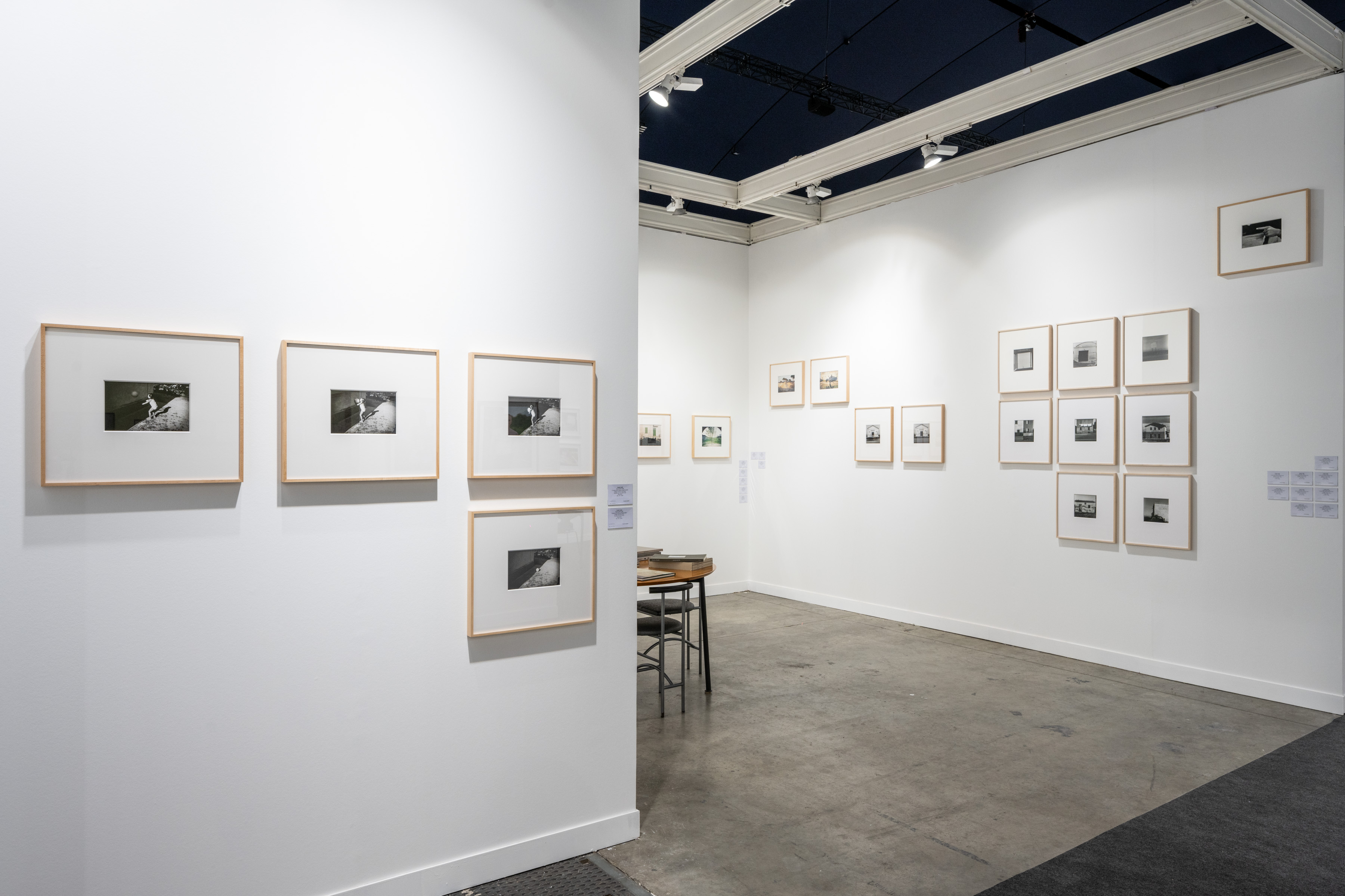 Installation view solo exhibition Guido Guidi Viasaterna & Large Glass presso Paris Photo 2023