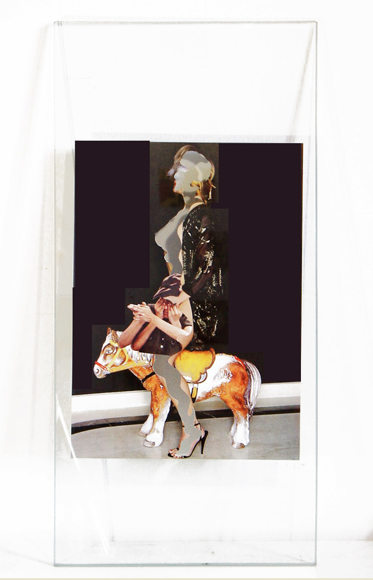 Perspective cavalière, 2011. 30 x 18 cm. Micro-installation d’un collage entre deux verres.