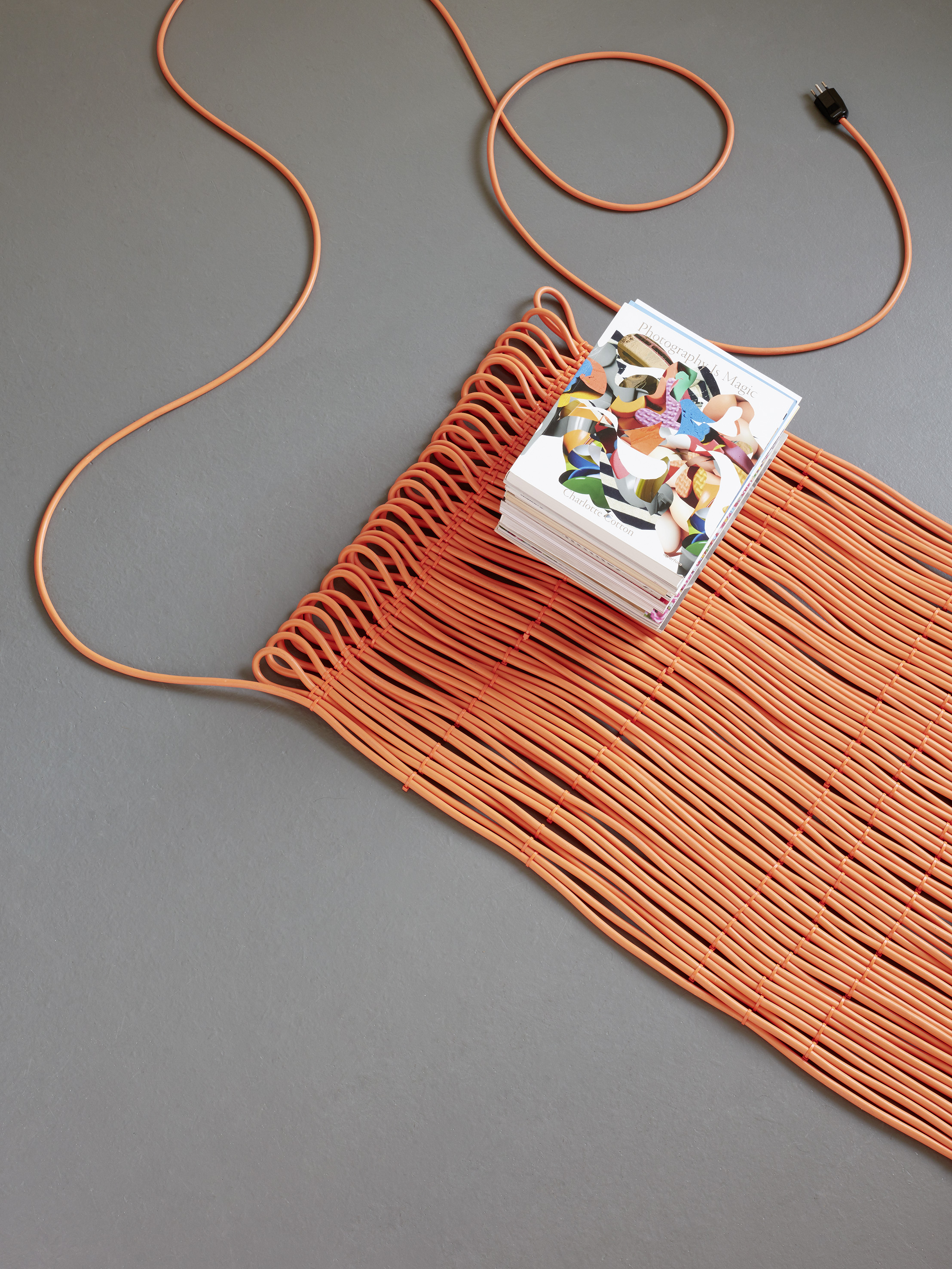 TINO SEUBERT, Cable Rug, 2019 Cable, plugs, cable fasteners