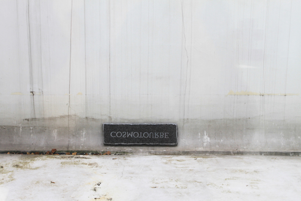 Cosmotourbe, 2016gravure sur granit avec la collaboration de Pierre Nourrisseau