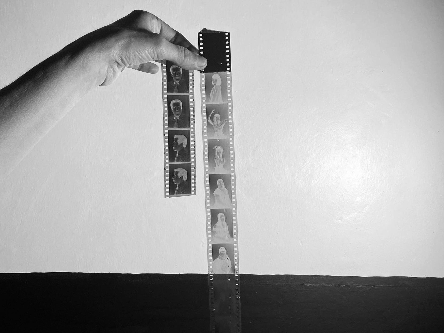 ATELIERS TIRAGE ARGENTIQUELe Studio Boissiere invite Ma&iuml;ssane Alibrahimi et Krishna Kapadia. Woven Crossing explore les th&egrave;mes de l'identit&eacute;, de la m&eacute;moire, de la r&eacute;sistance et de la l&eacute;gitimit&eacute; culturelle &agrave; travers une approche pluridisciplinaire. Infos ici