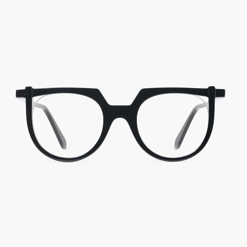 ︎︎︎SKY black