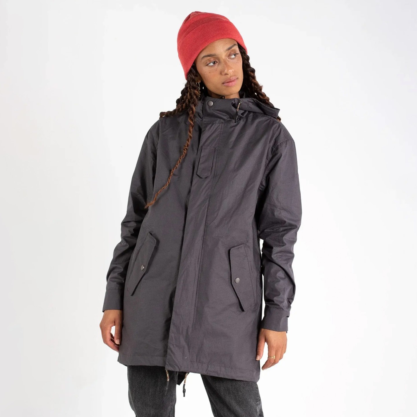A true innovation and a natural alternative for windbreakers and padded jackets: The 100% Organic Cotton 100g/m2 downproof ripstop by Her Min. ⁠