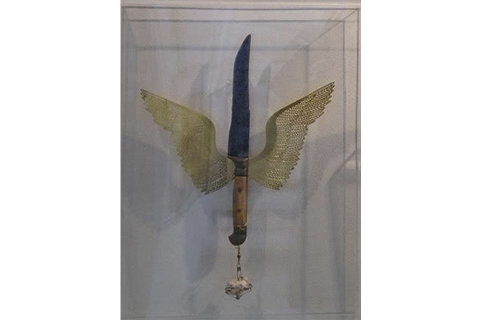 Catalina MenaCuchillo Alado, 2014Used knife, metal wings, cotton thread and safety pins45 x 35 x 4,5 cm