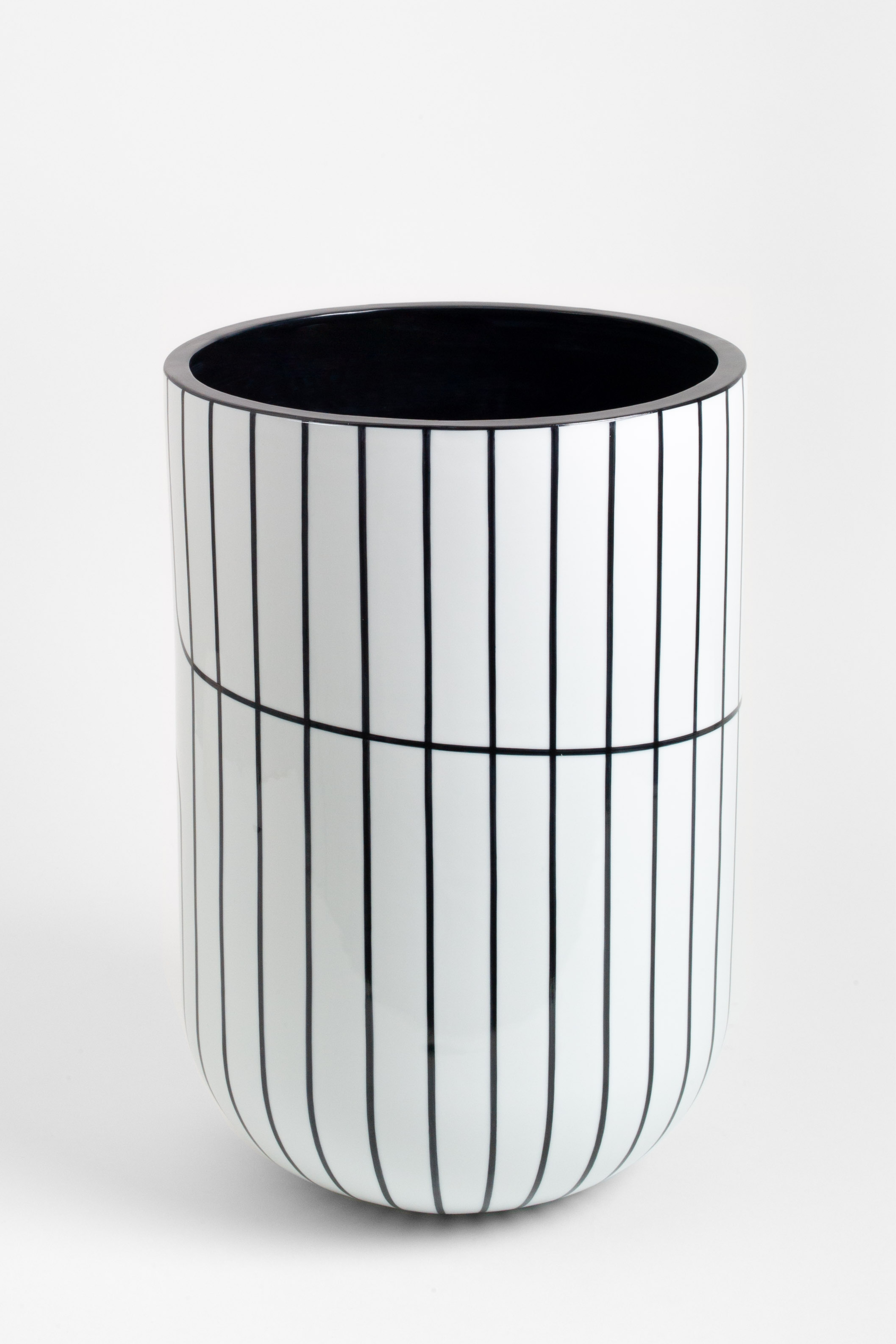 Dissonance 09, porcelain, 2022