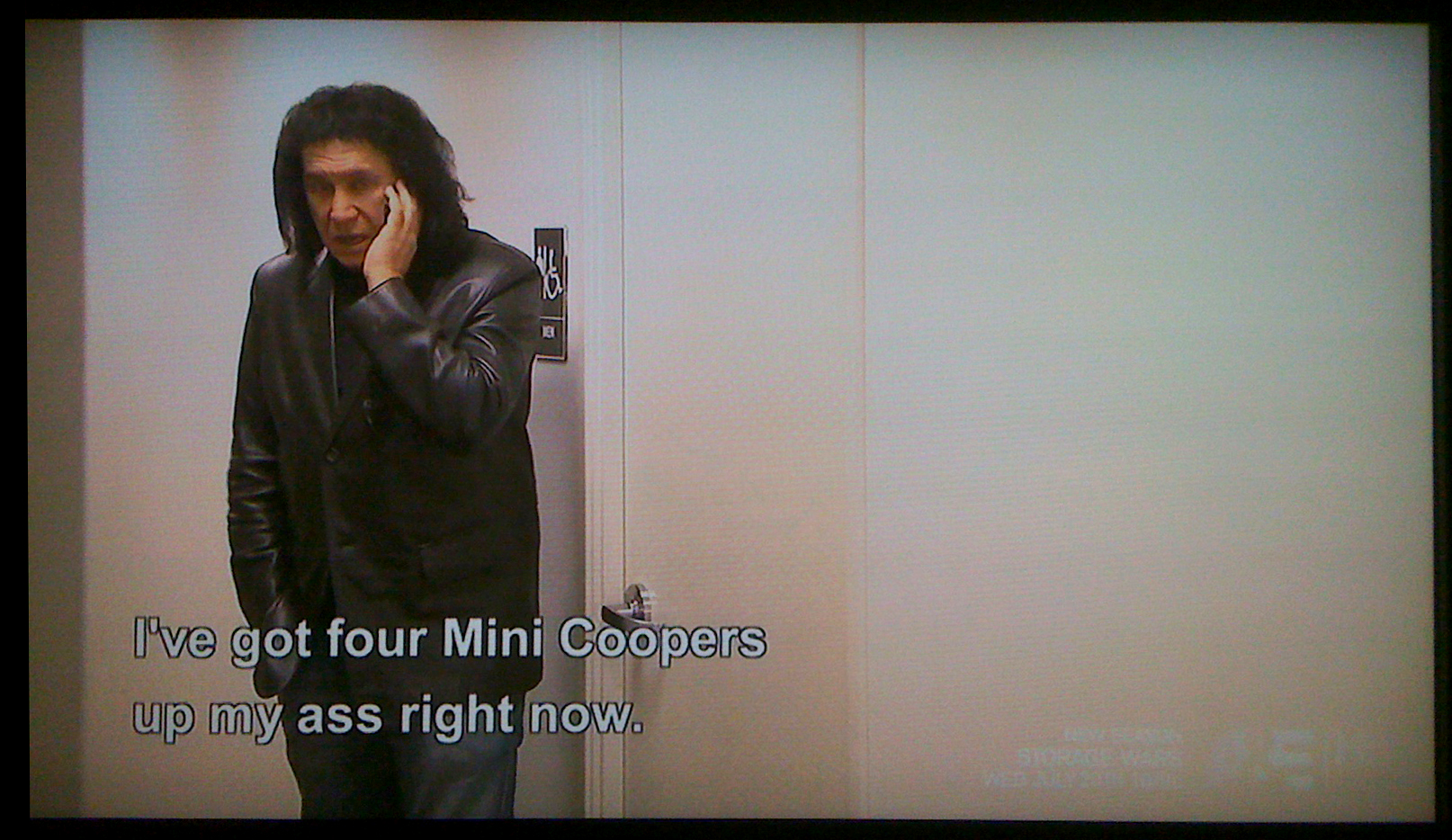 ︎︎︎  MINI X KISS