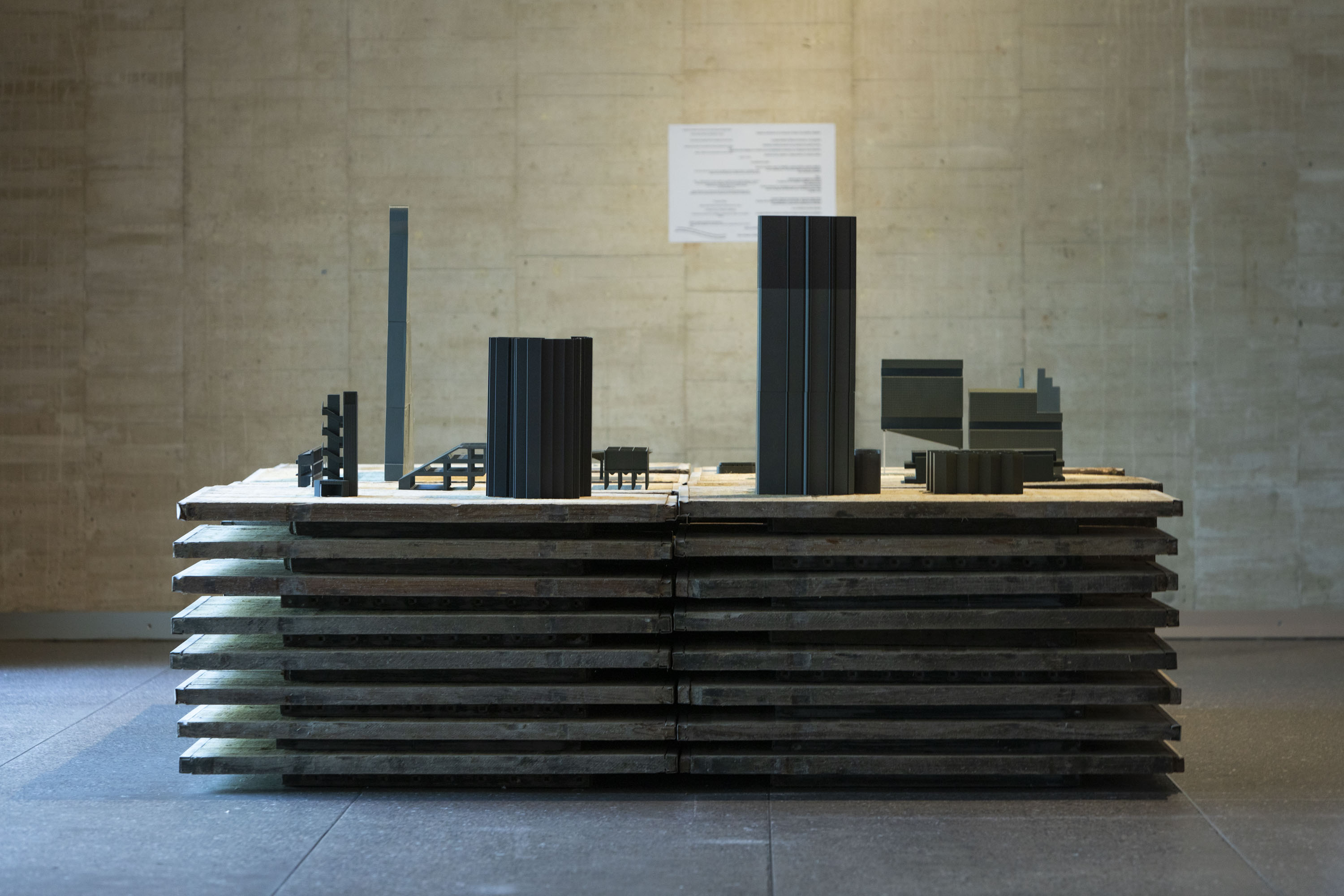 [Lo concreto de lo abstracto], artistic research & display – Concretos, MUSAC, León, (Pic.: Víctor Hugo Martín Caballero) 2023.