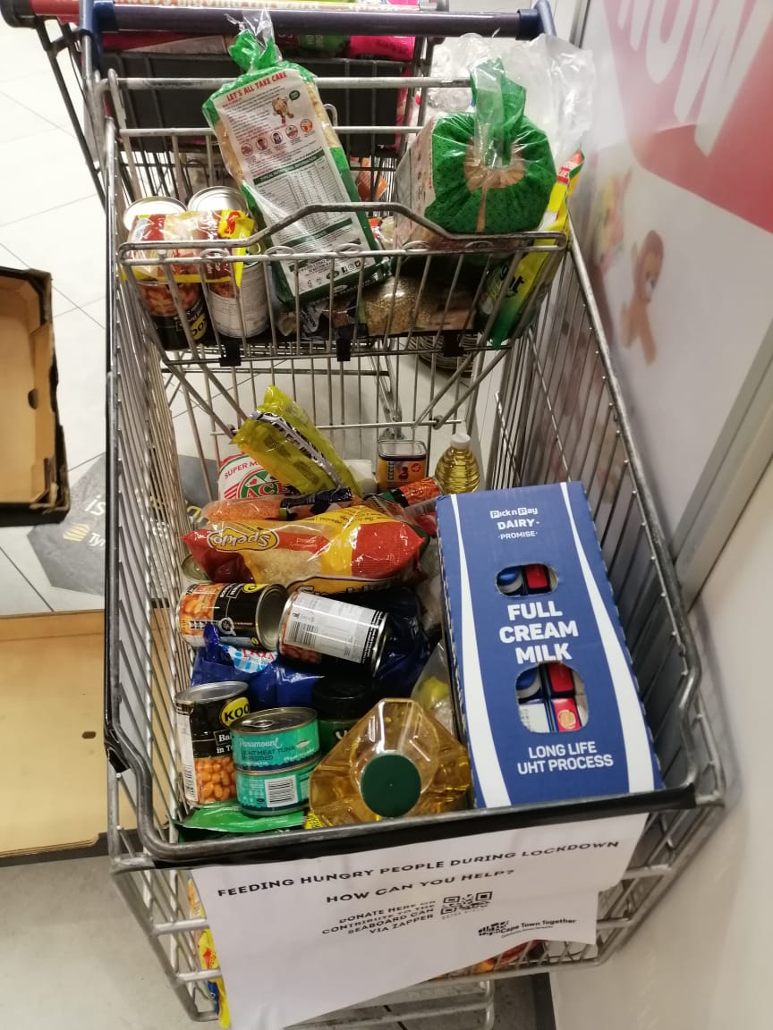 17.04.2020 This week supplies of 7 Sea Point supermarket donation trolley’s, from P’np, Checkers and Woolworths were distributed to the two COVID 19 soup kitchens in Gugulethu. Thanks again to Laughton’s Hardware for sponsoring the refilling of 3 x 9kg gas canisters for AKH and Gogo’s Kitchen.