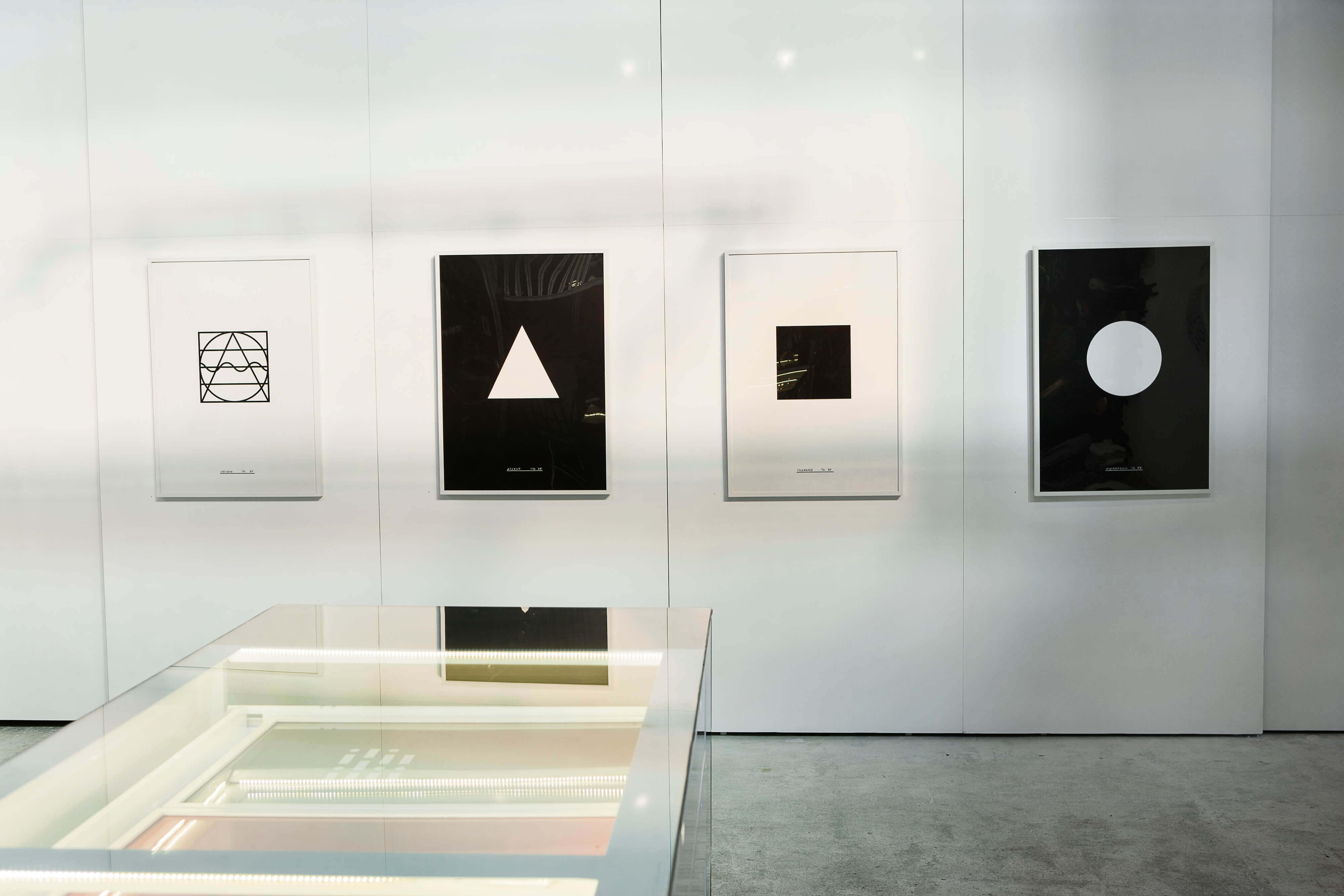 M&aacute;thēma, Svperordinary Gallery, 2014, Installation view