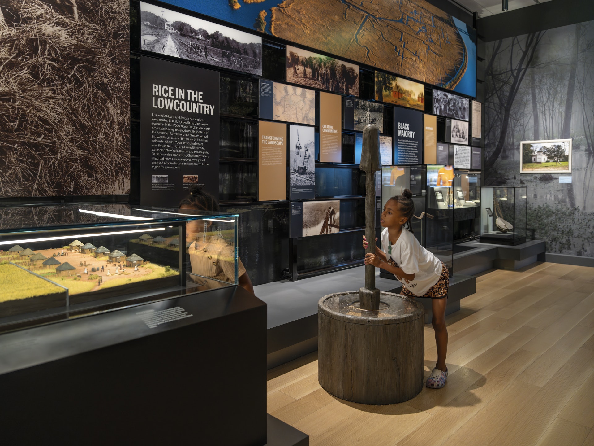 Carolina Gold Gallery. Photo cred: Sahar Coston-Hardy/Esto