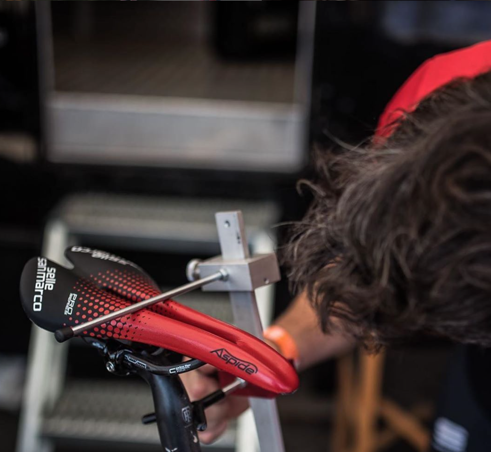 Selle San Marco &mdash; Team Edition Saddle Design and development of an innovative speed-inspired graphic language for the Selle San Marco Team Edition saddle, created for elite race teams competing in major events such as the Giro d&rsquo;Italia, the Tour de France, and other international competitions. The saddle&rsquo;s color customization allowed teams to adapt it to their race kits, enhancing visibility and reinforcing Selle San Marco&rsquo;s dynamic and innovative brand presence throughout the events.