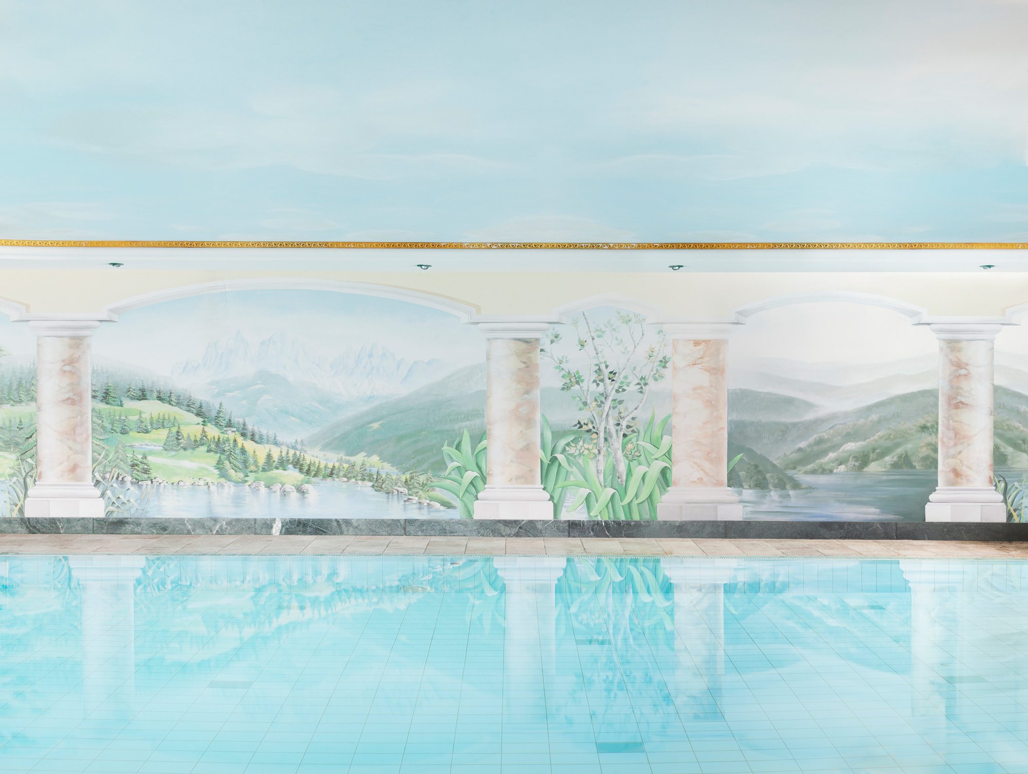 Paolo Riolzi, Green Screen, Villandro, Berglandhotel Unterheimerhof, 2015.