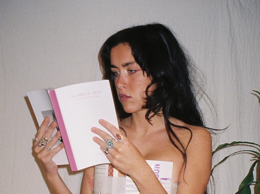               2. Saltando al vacío (y disfrutando la caída)