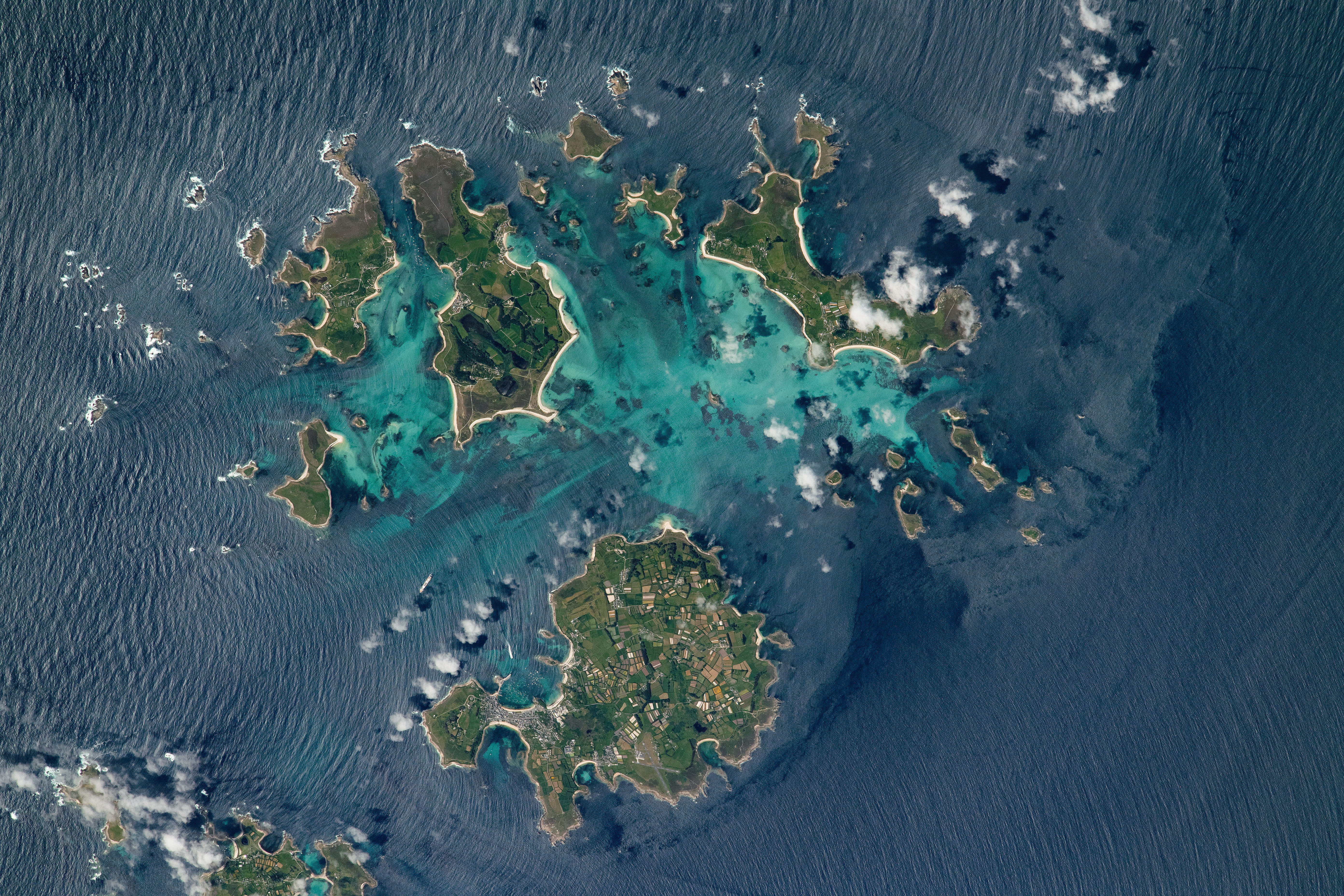 Scilly Isles, Image: NASA, Expedition 65 crew, Astronaut Photograph, ISS065-E-93698, acquired on June 8, 2021