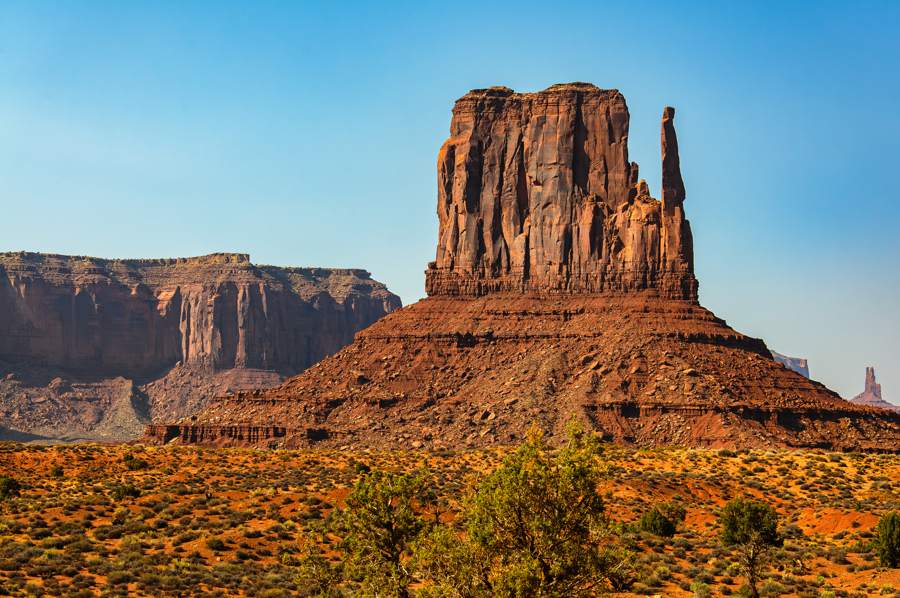 Monument Valley entre l'Arizona et Utah appartenant aux indiens Navajos. Fabuleux site cinématographique.