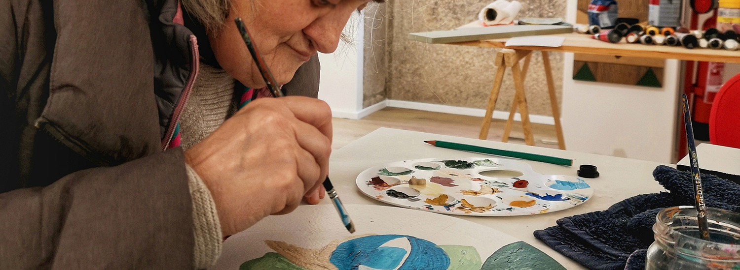 Iniciativas art&iacute;sticas culturais sociais e comunit&aacute;rias Mantenha 