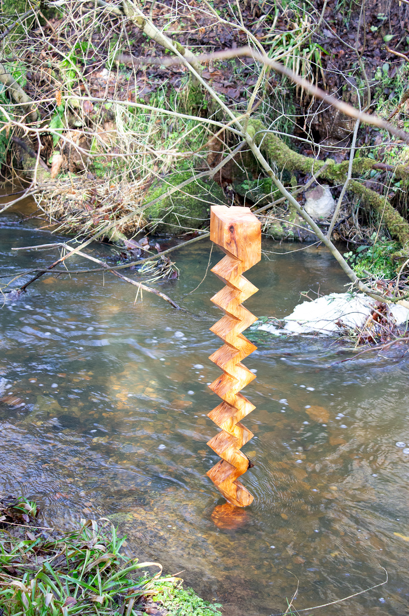 Maggie Bowie’s Glen (Broken column), Yew wood, 43.5 inches high